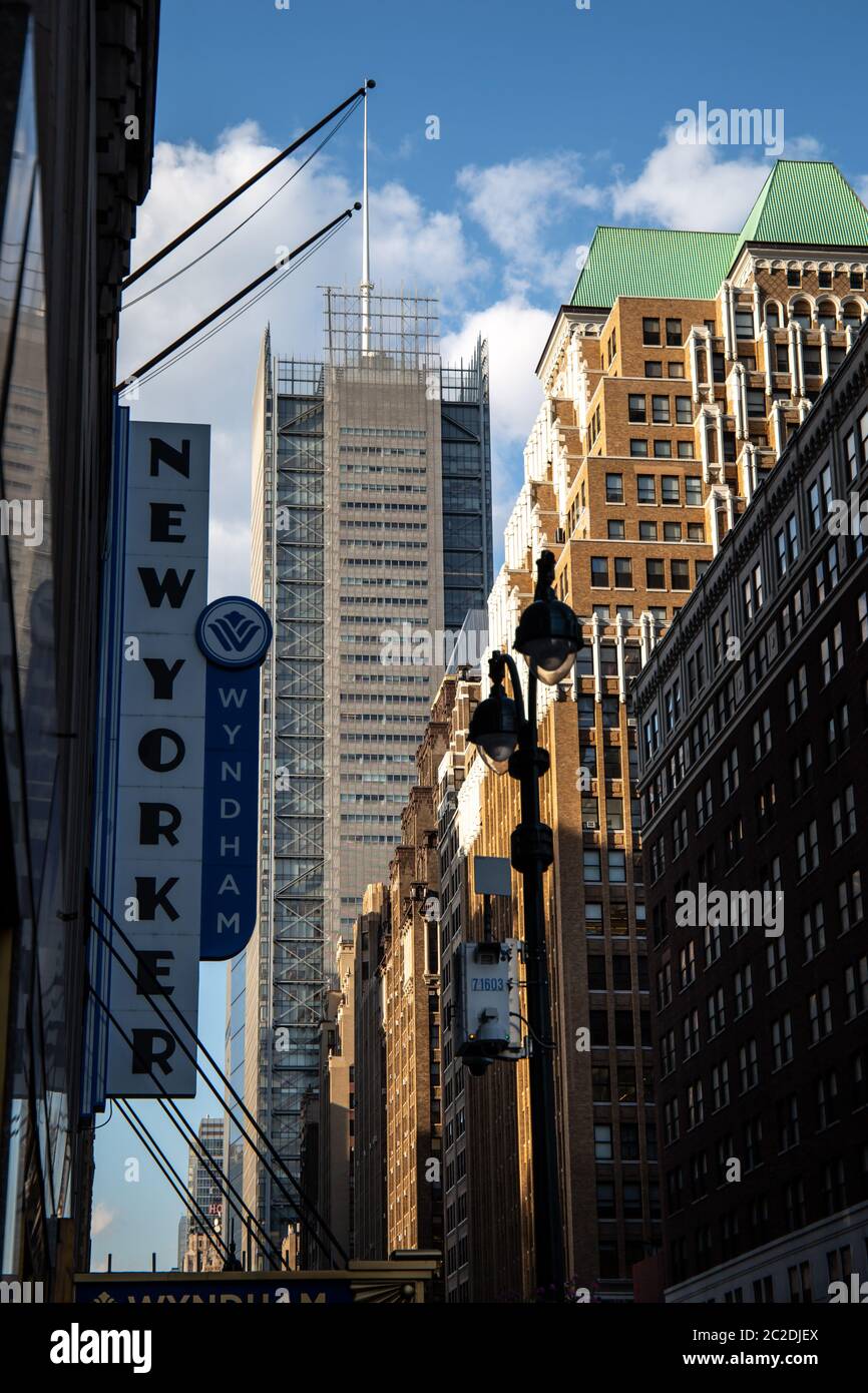 New York / USA - 13 juil 2018 : New York Times Building vue depuis la rue à midtown Manhattan Banque D'Images