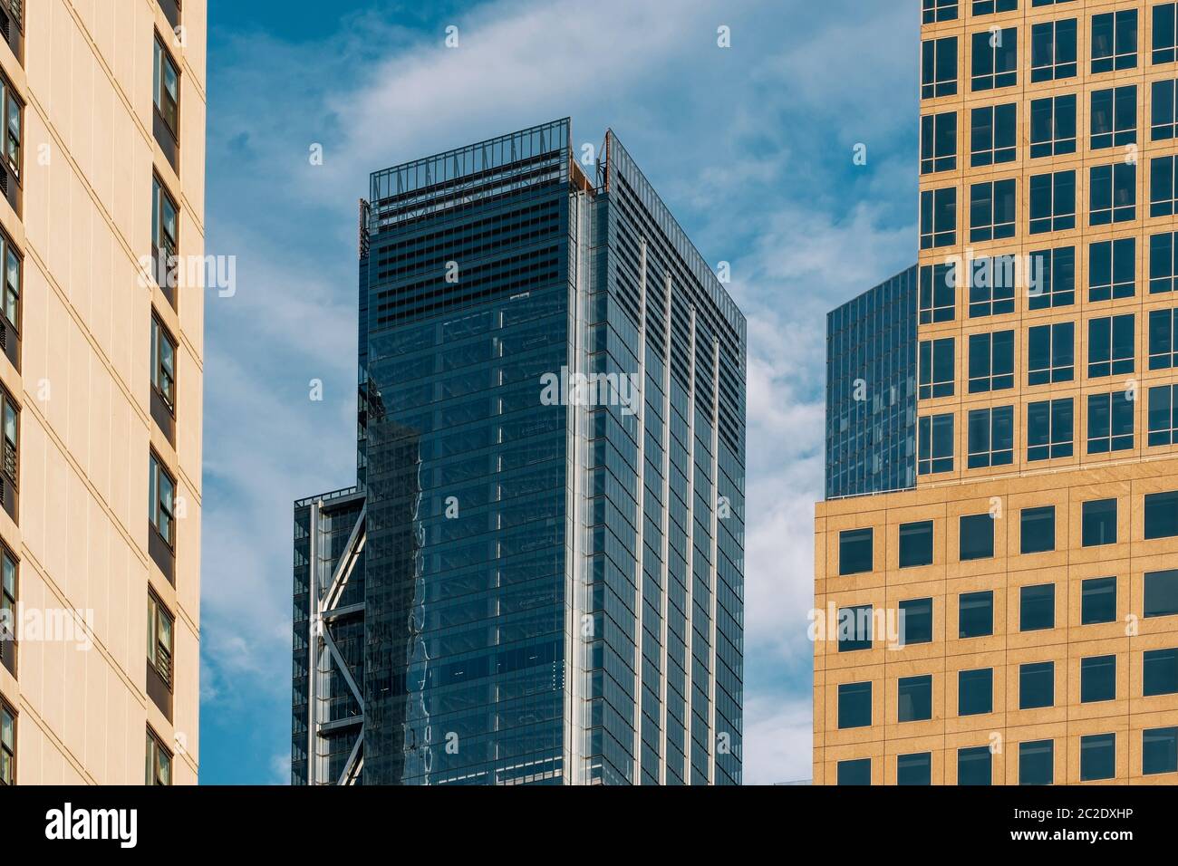 Vue rapprochée des gratte-ciels modernes du quartier financier de Lower Manhattan New York Banque D'Images