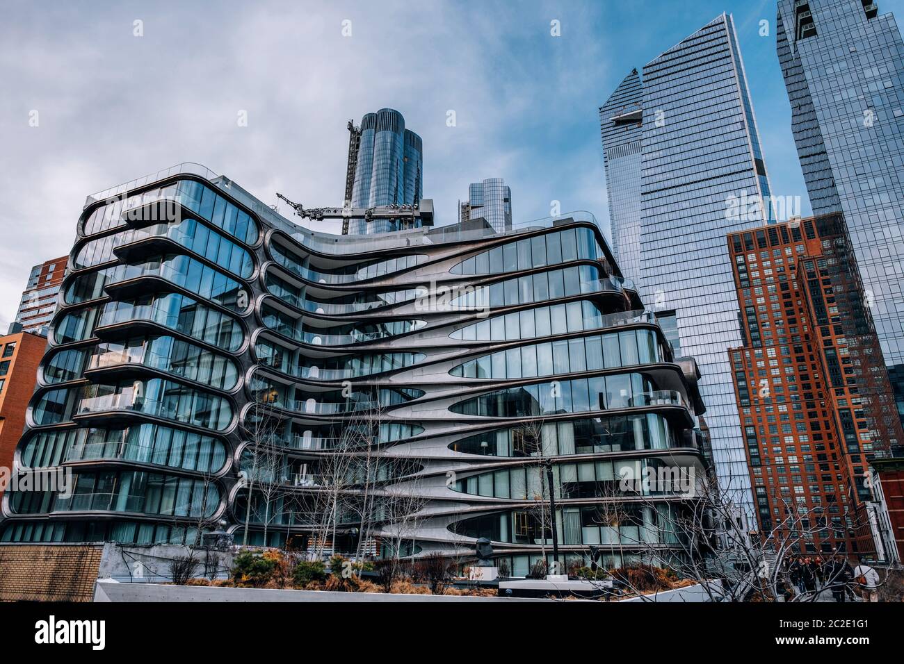 Vue générale du 520 Ouest 28e par Zaha Hadid et Hudson yards de High Line Park à Chelsea New York City Banque D'Images