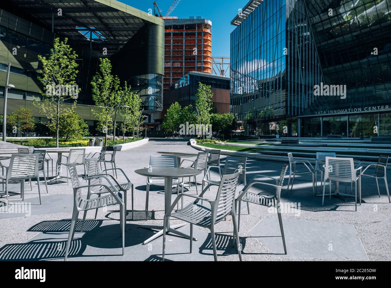 Salle à manger extérieure de Cornell Tech sur Roosevelt Island Banque D'Images