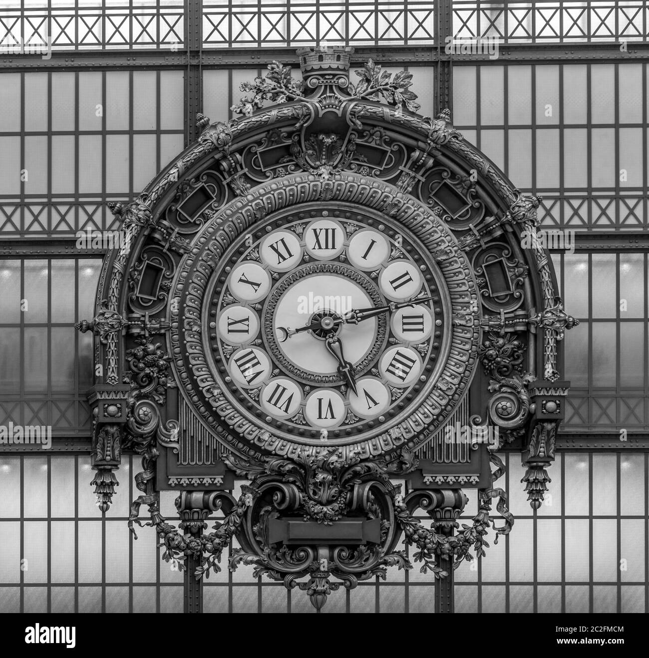 PARIS - FRANCE 15 septembre 2017 : salle principale du musée d'Orsay (Musée d'Orsay) à Paris, France. Le musée est célèbre pour sa collection de a classique Banque D'Images