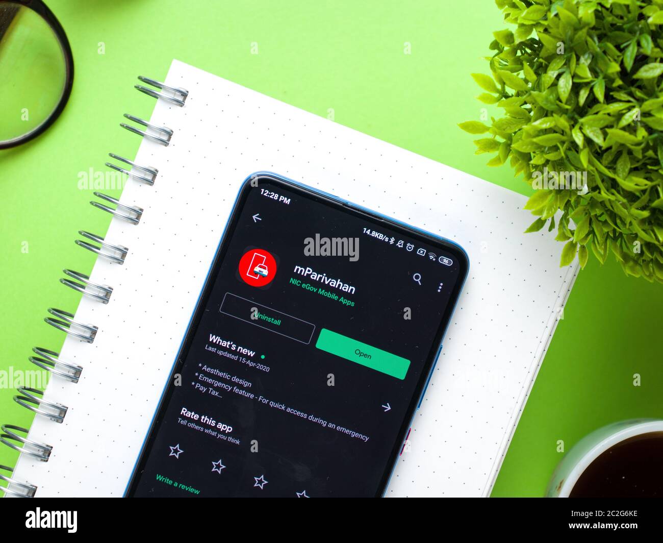 Assam, inde - 23 mai 2020 : application Mparivahan pour l'autorité indienne des transports. Banque D'Images