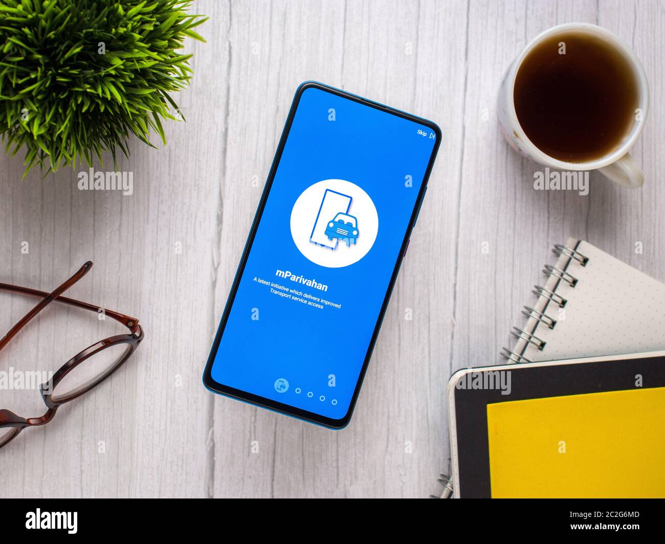 Assam, inde - 23 mai 2020 : application Mparivahan pour l'autorité indienne des transports. Banque D'Images