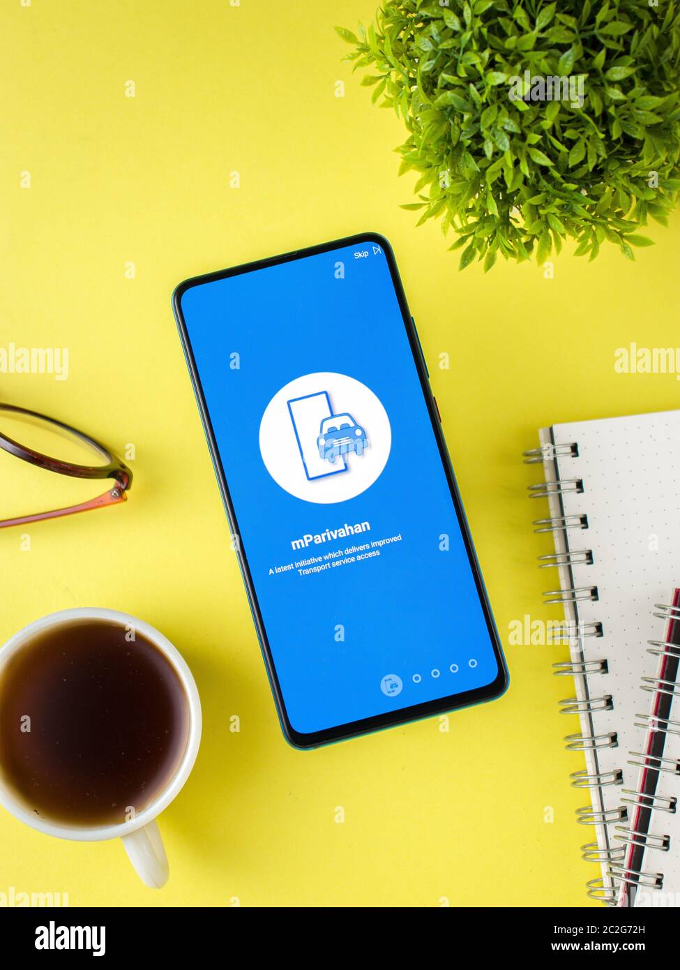 Assam, inde - 23 mai 2020 : application Mparivahan pour l'autorité indienne des transports. Banque D'Images