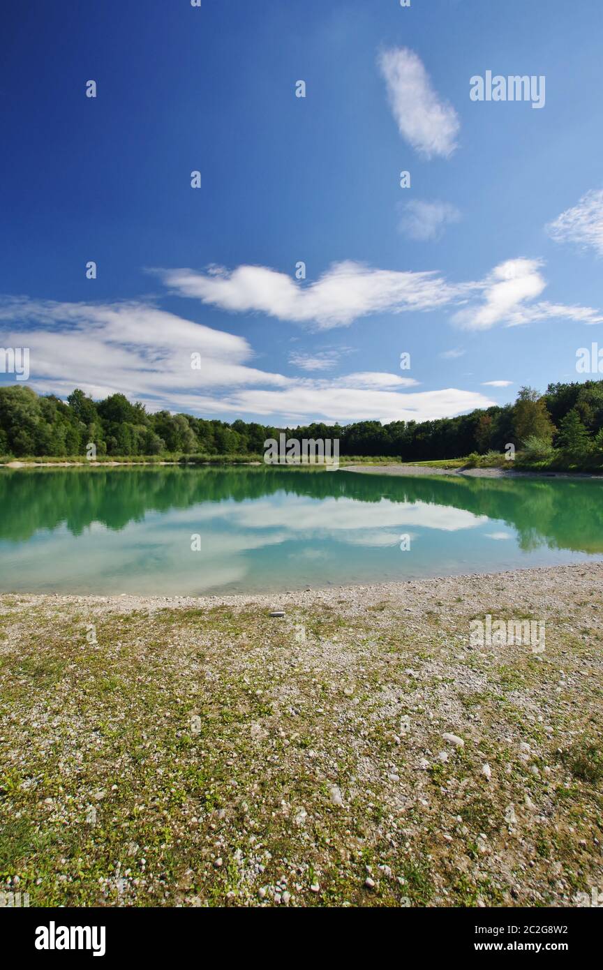 'Naturerlebnisweiher Halfing', Halfing, Chiemgau, haute-Bavière, Allemagne Banque D'Images