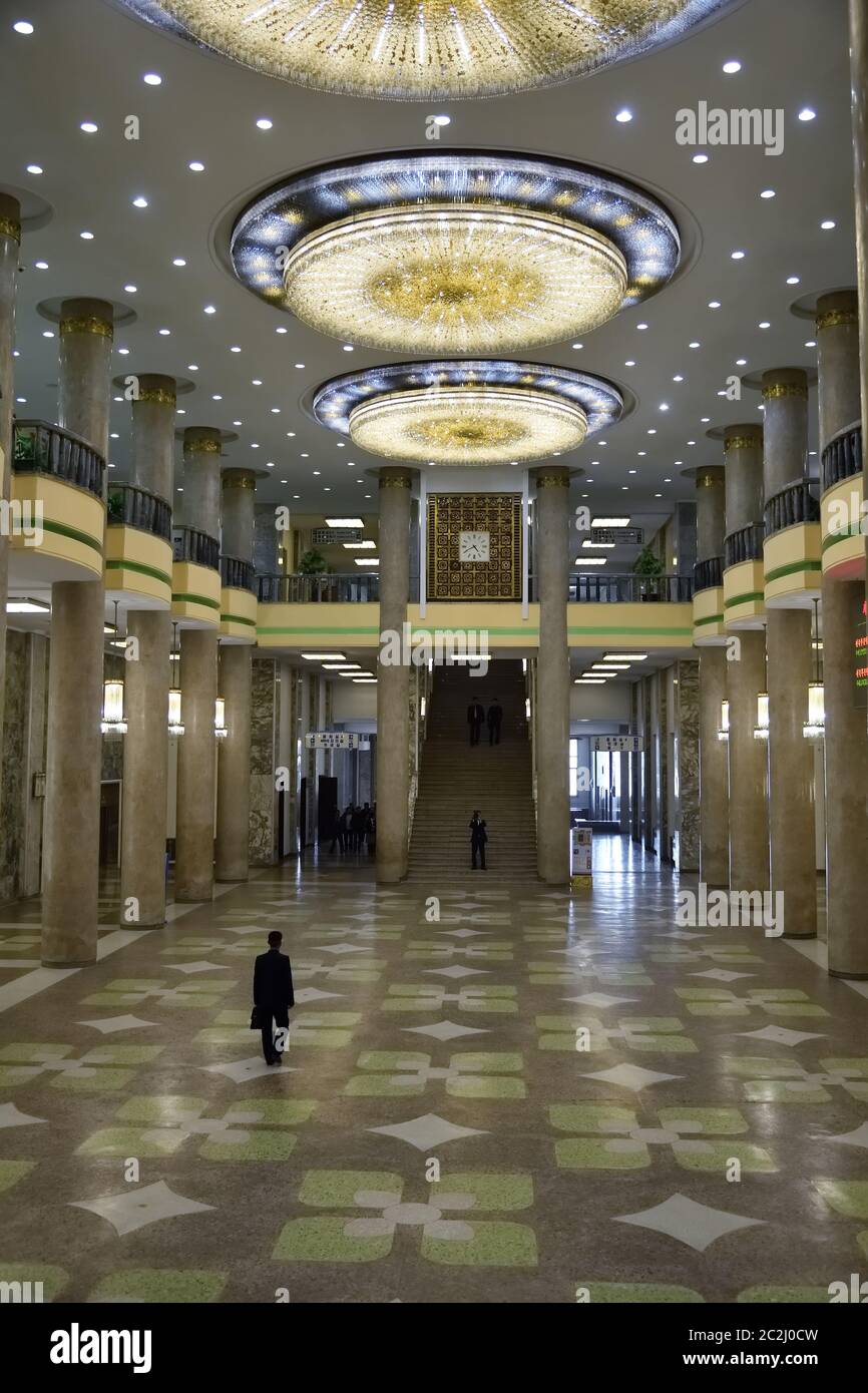 Pyongyang, Corée du Nord - 29 avril 2019 : intérieur de la Maison d'étude des grands peuples de Pyongyang Banque D'Images