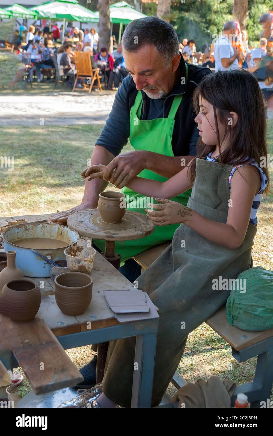 Leçon de poterie;Oreshak;Bulgarie; Banque D'Images