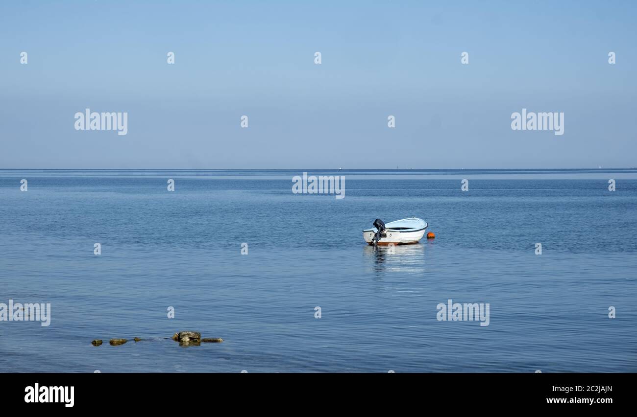Bateau sur la mer Banque D'Images