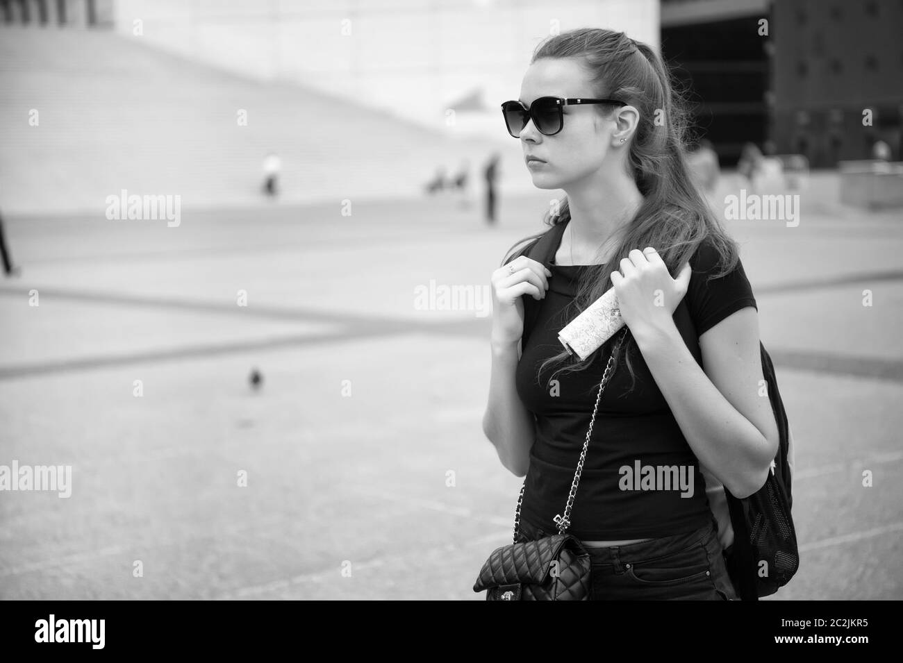 image voyage girl noir et blanc