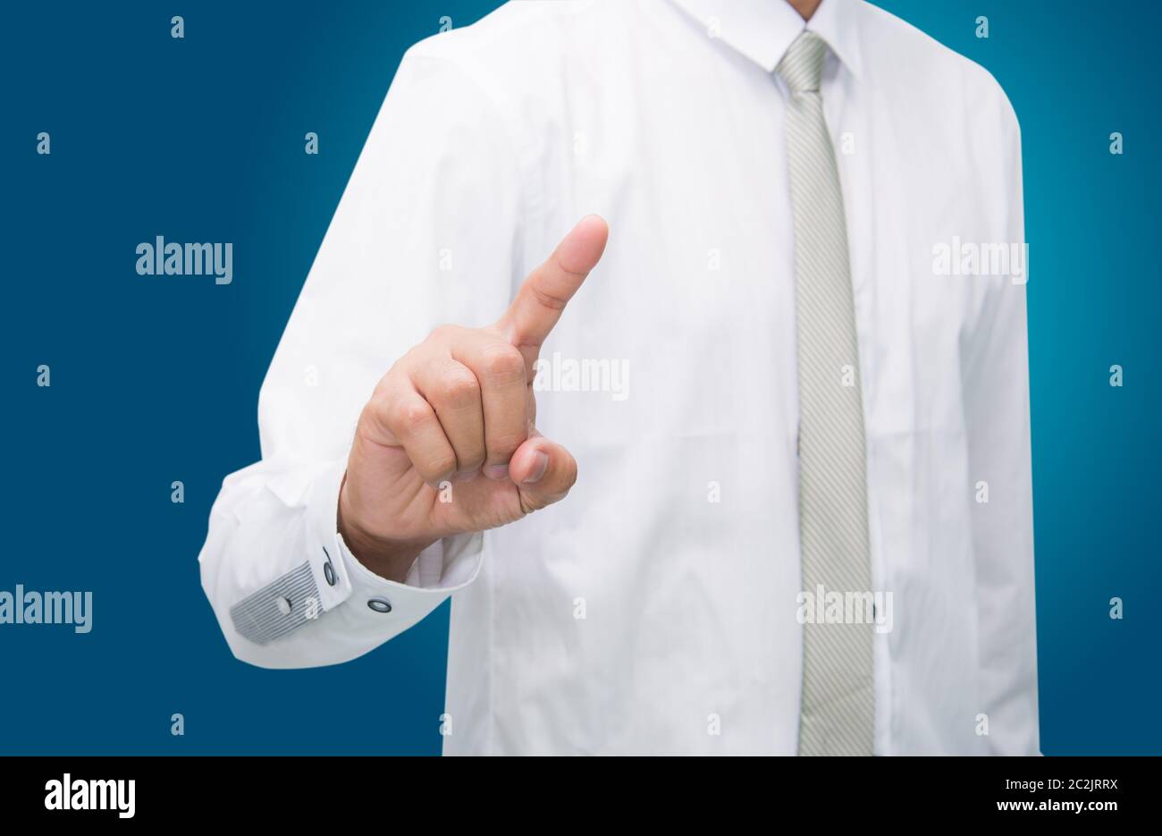 Businessman standing posture main touche plus isolé sur fond blanc Banque D'Images