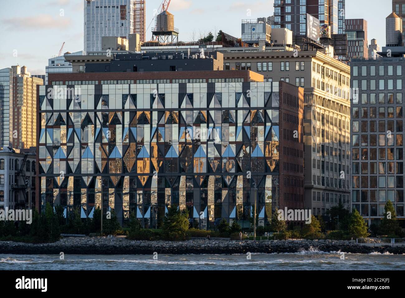Architecture moderne et bâtiments résidentiels dans le quartier de Dumbo Brooklyn Banque D'Images