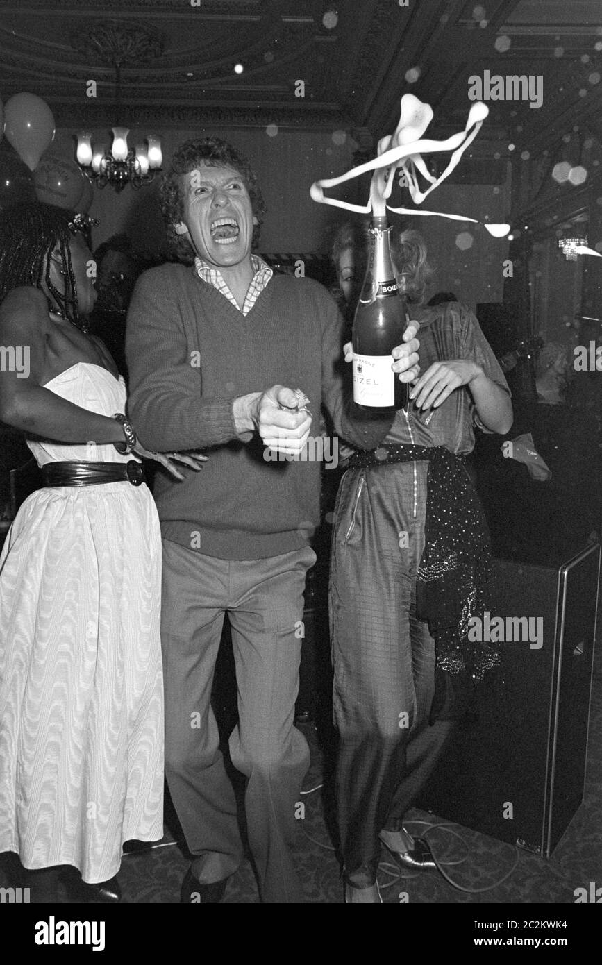 LONDRES, Royaume-Uni. c. 1981: Acteur Michael Crawford à une fête pour l'ouverture de 'Barnum' au Londojn Palladium. © Paul Smith/Featureflash Banque D'Images