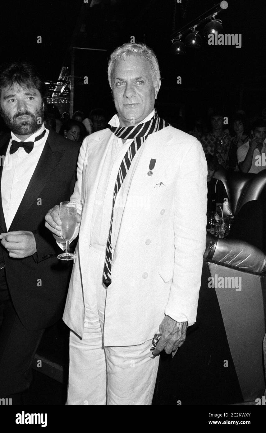 LONDRES, Royaume-Uni. c. 1986: Acteur Tony Curtis à un parti à Londres. © Paul Smith/Featureflash Banque D'Images