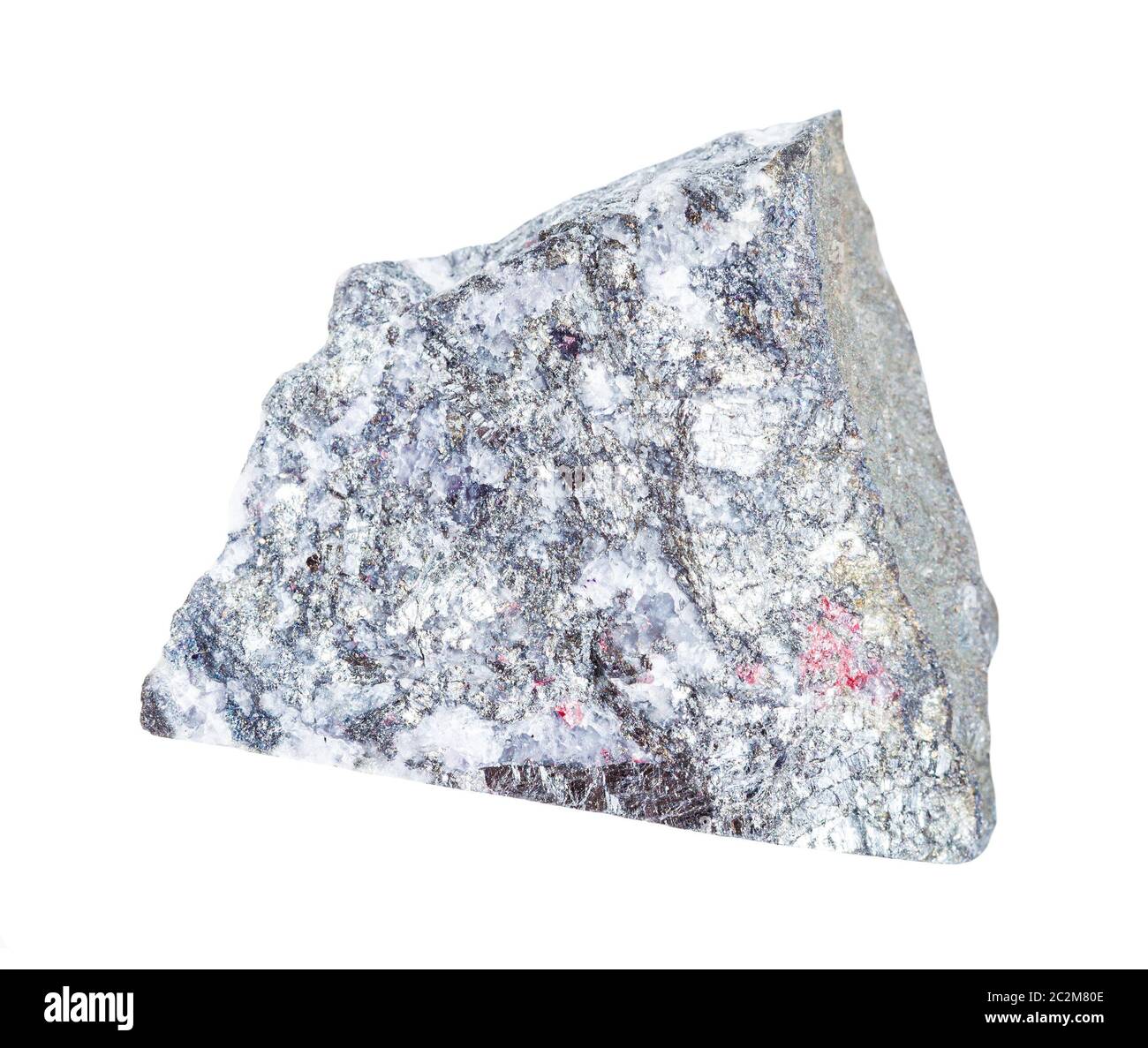 Gros plan de l'échantillon de minéraux naturels de la collection géologique - roche rugueuse De Stibnite (antimonite) isolée sur fond blanc Banque D'Images