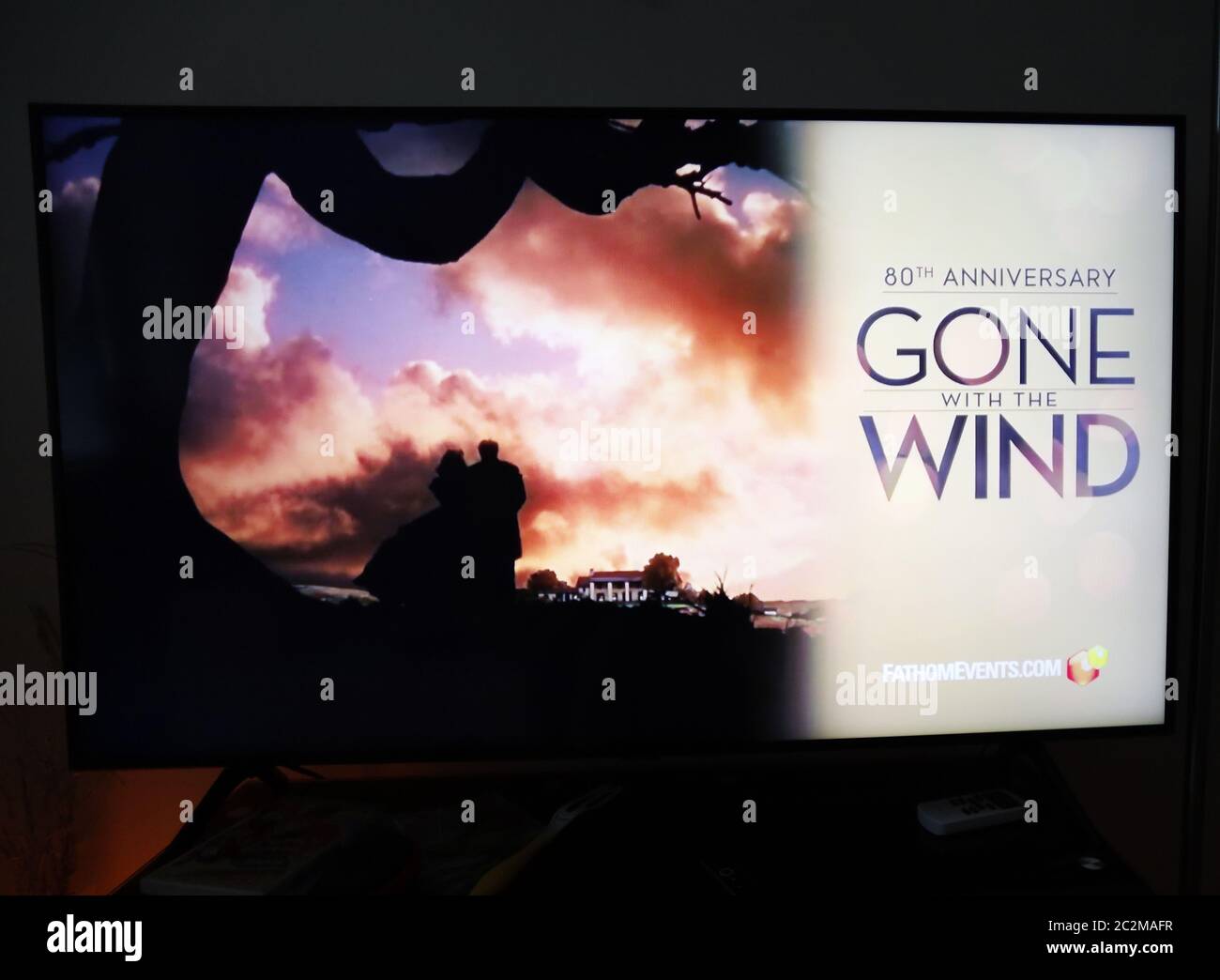 New York, États-Unis. 17 juin 2020. Un avant-goût du film « Gone with the Wind », récompensé par le Academy Award, est diffusé à New York le mercredi 17 juin 2020. HBO Max a récemment retiré « disparu avec le vent » de sa bibliothèque de films en raison de ses préjugés ethniques et raciaux alors que des manifestations de masse se balaient à travers les États-Unis à la suite de la mort de George Floyd, un homme noir non armé qui a été tué alors qu'il était en garde à vue. Photo de John Angelillo/UPI crédit: UPI/Alay Live News Banque D'Images