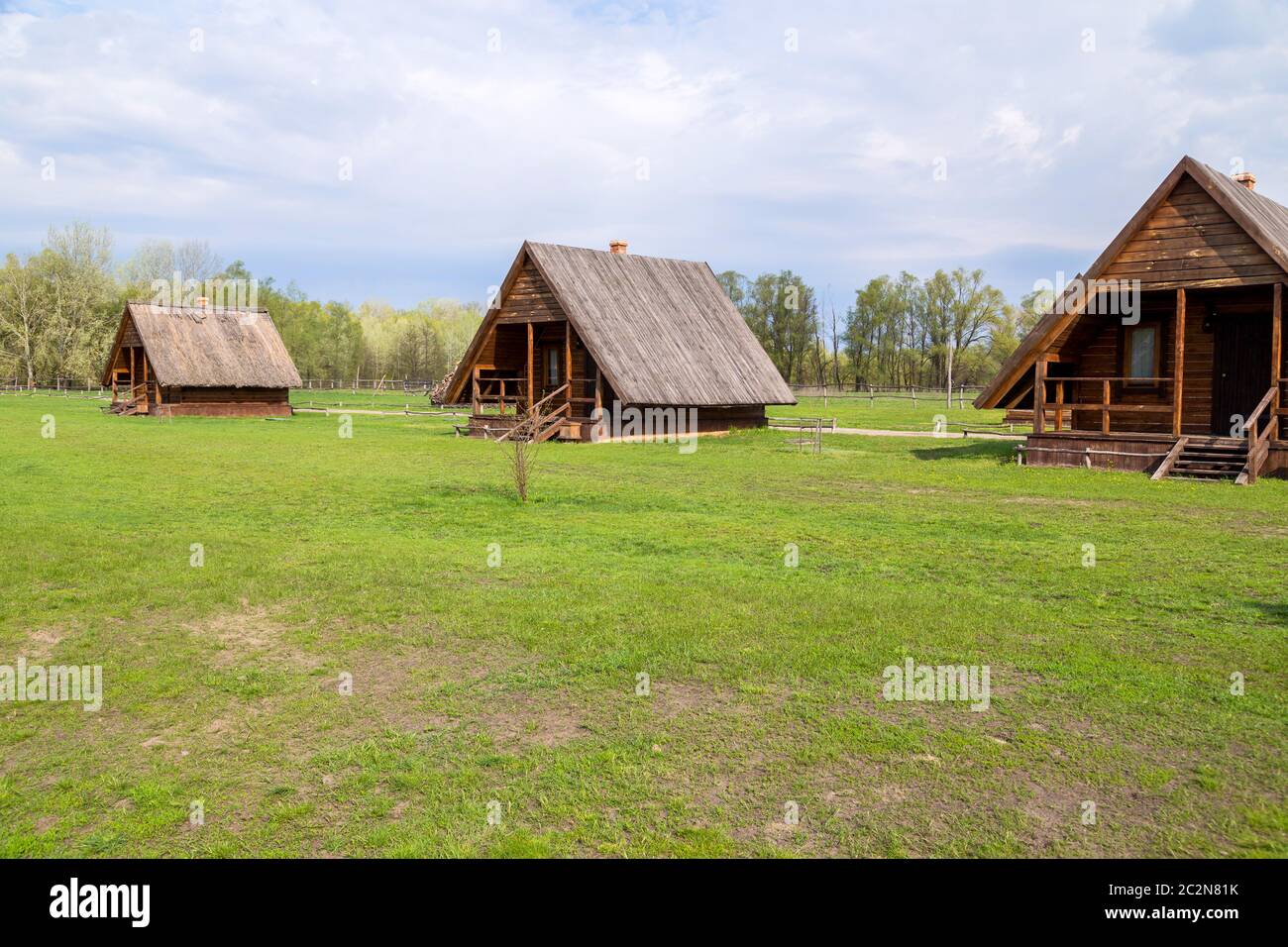 Maison de village ukrainien.Un ukrainien typique maison ancienne, dans Pirogovo près de Kiev. L'Ukraine Banque D'Images