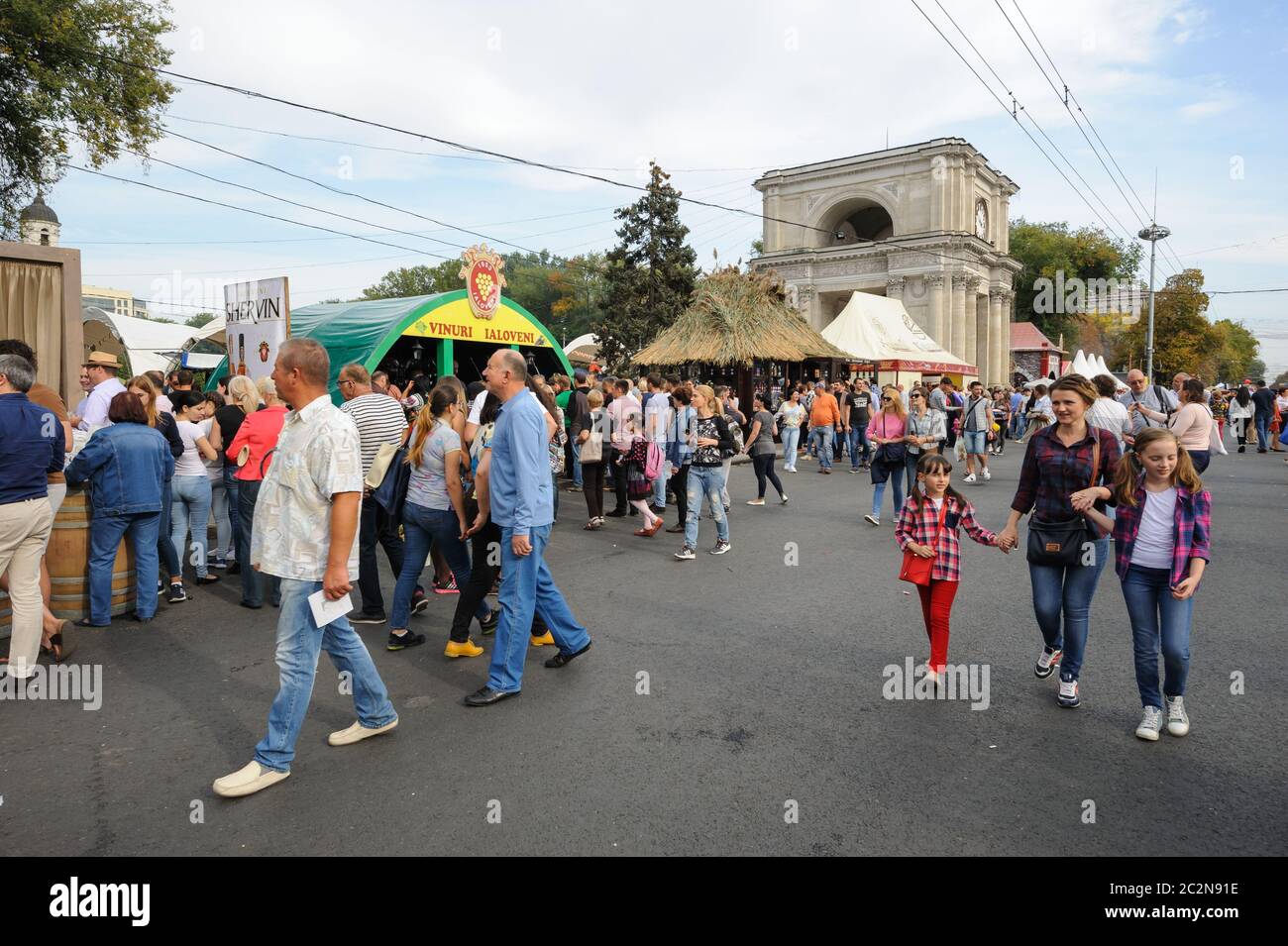 Chisinau, République de Moldova - 1 octobre 2016 : Journée nationale de célébration au vin la place centrale de la capitale Banque D'Images