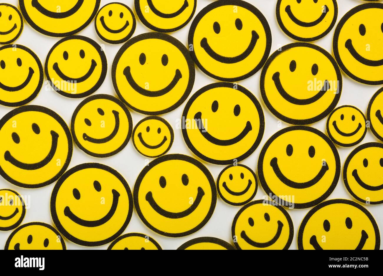 Arrière-plan de nombreux smileys jaunes Banque D'Images