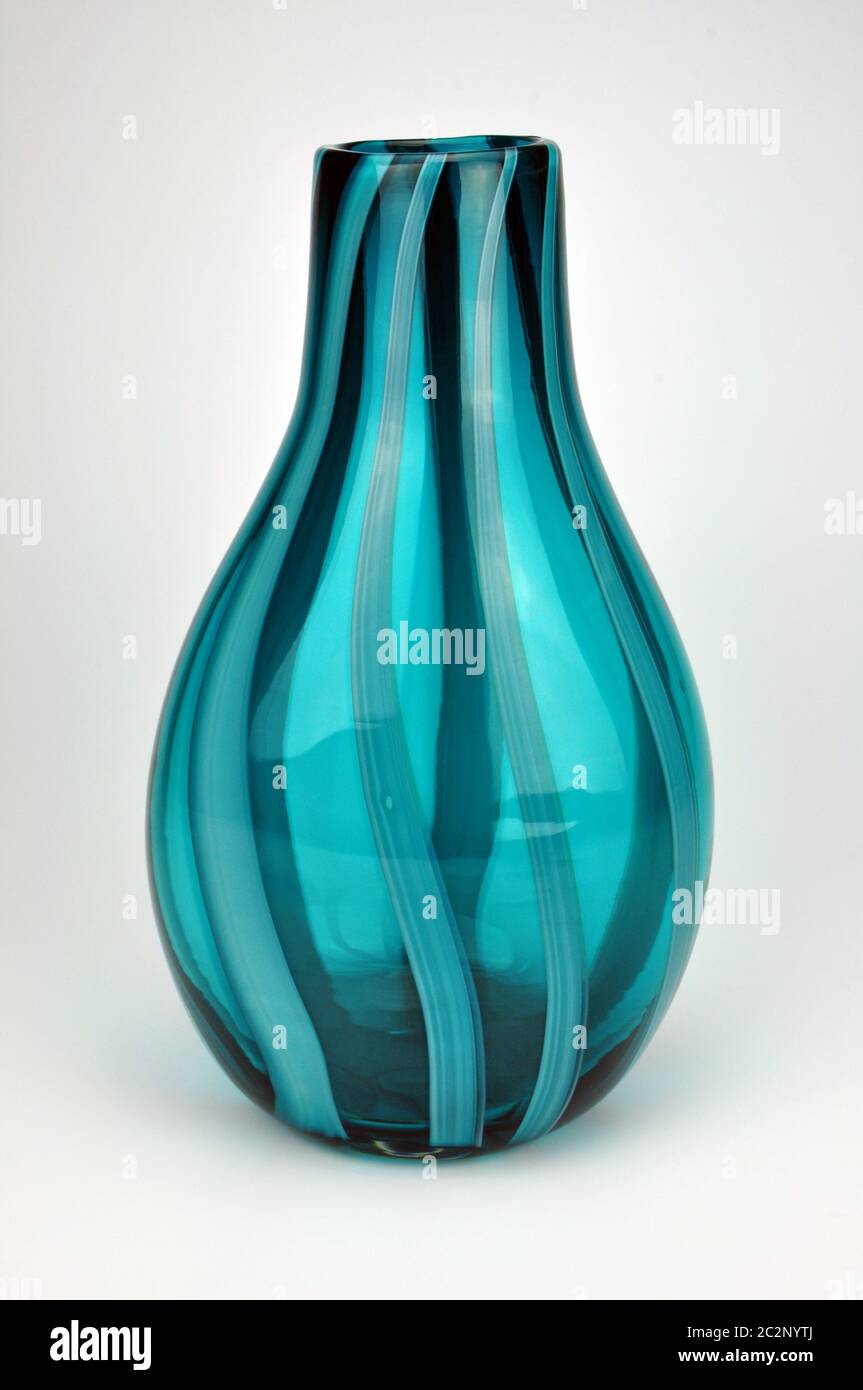 Vase en verre soufflé italien à la main à rayures Empoli Banque D'Images