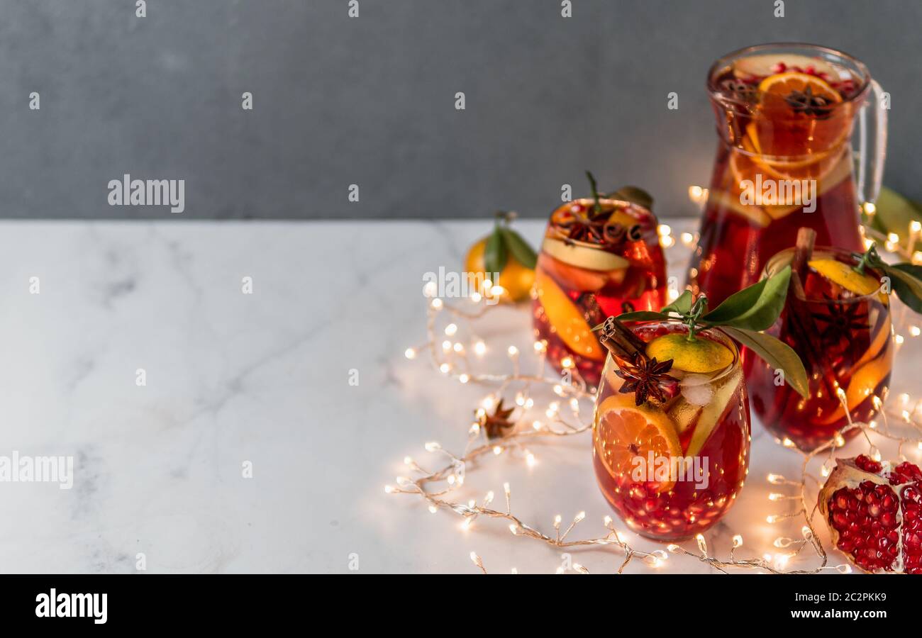 Sangria d'hiver et fond de noël, espace d'imitation Banque D'Images