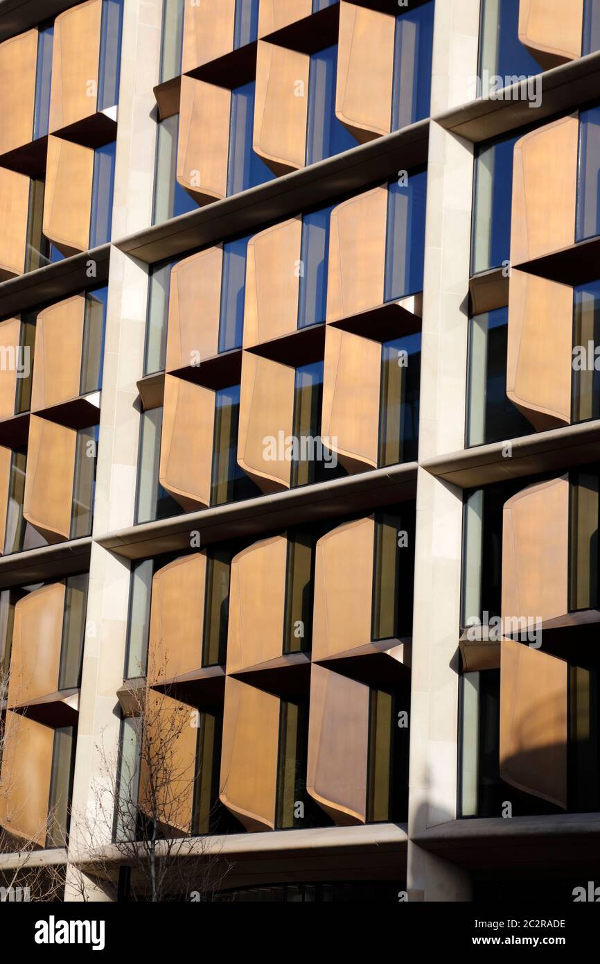 Palmes en bronze sur le côté du bâtiment Bloomberg, City of London, Royaume-Uni Banque D'Images