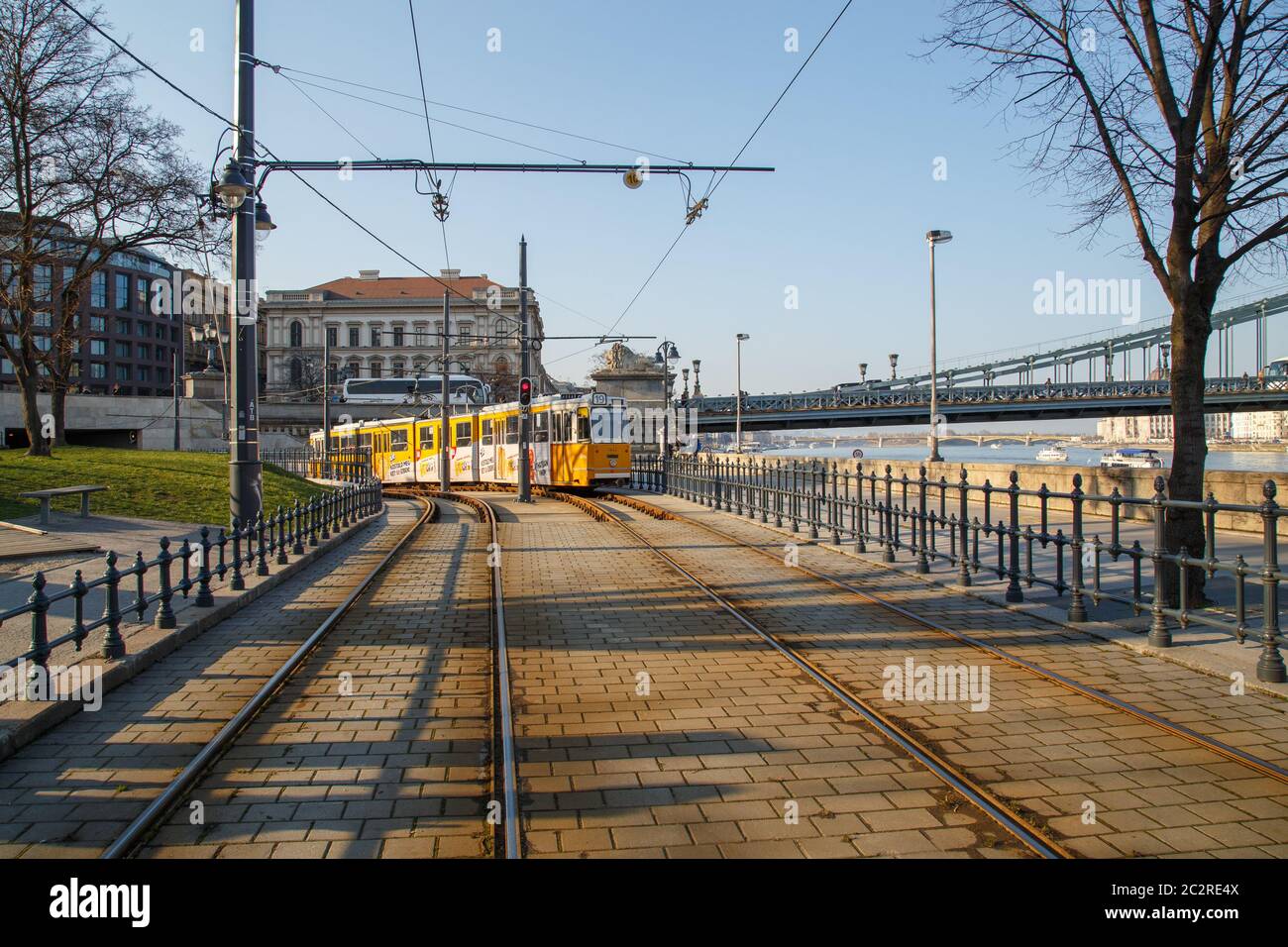 Budapest, Hongrie, mars 22 2018: Ganz CSMG tramway numéro 19 près du château de Buda dans la ville de Budapest en Hongrie. Dans l'opération sin Banque D'Images