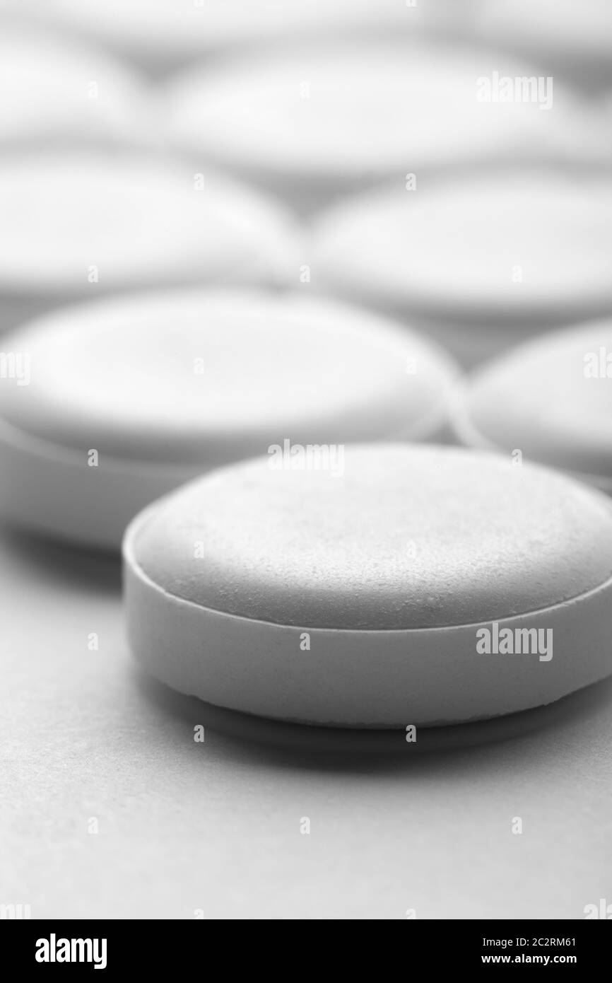 Libre de big white pills Banque D'Images