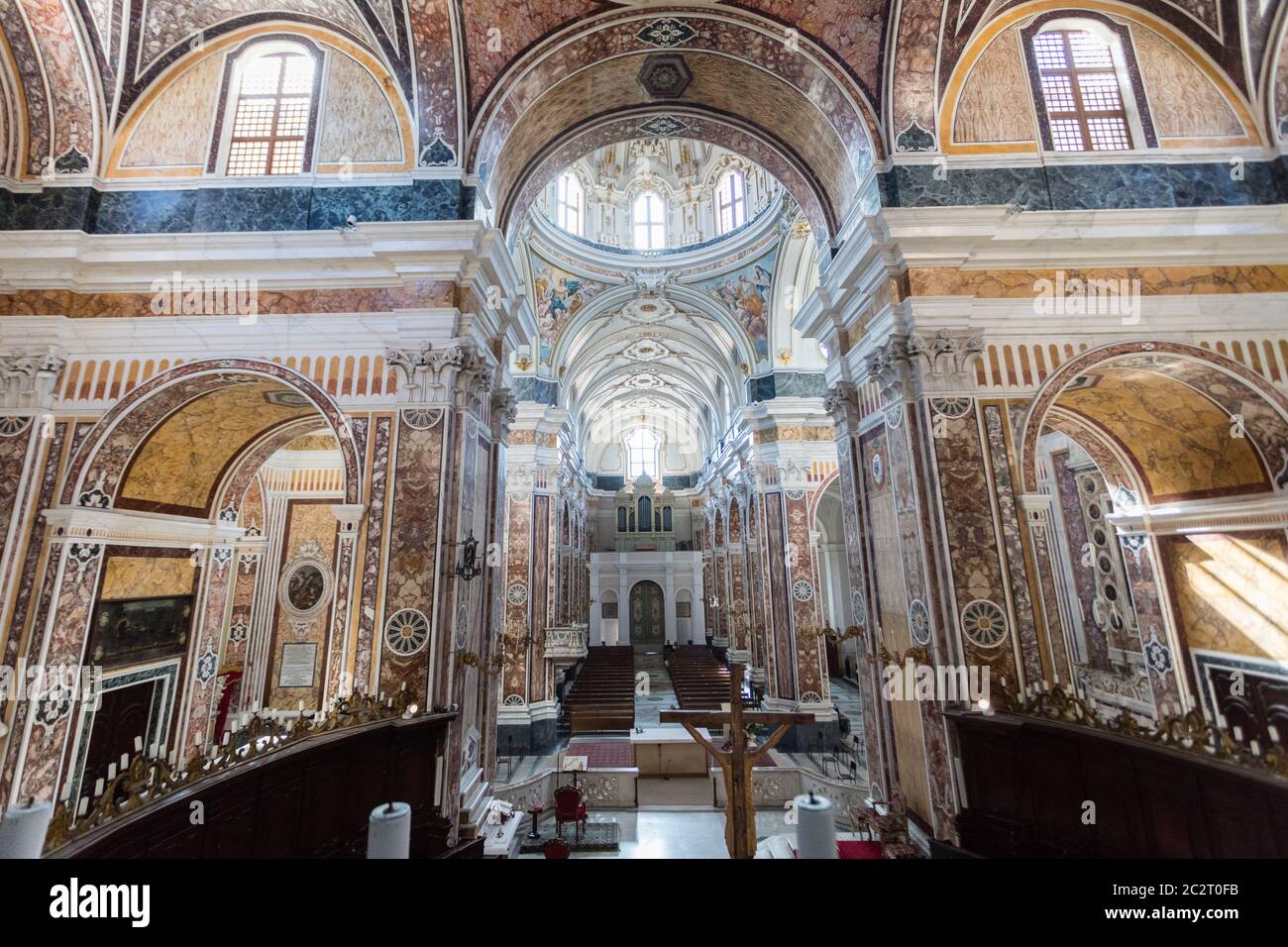 Cathédrale intérieure de la Madonna della Madia à Monopoli Banque D'Images