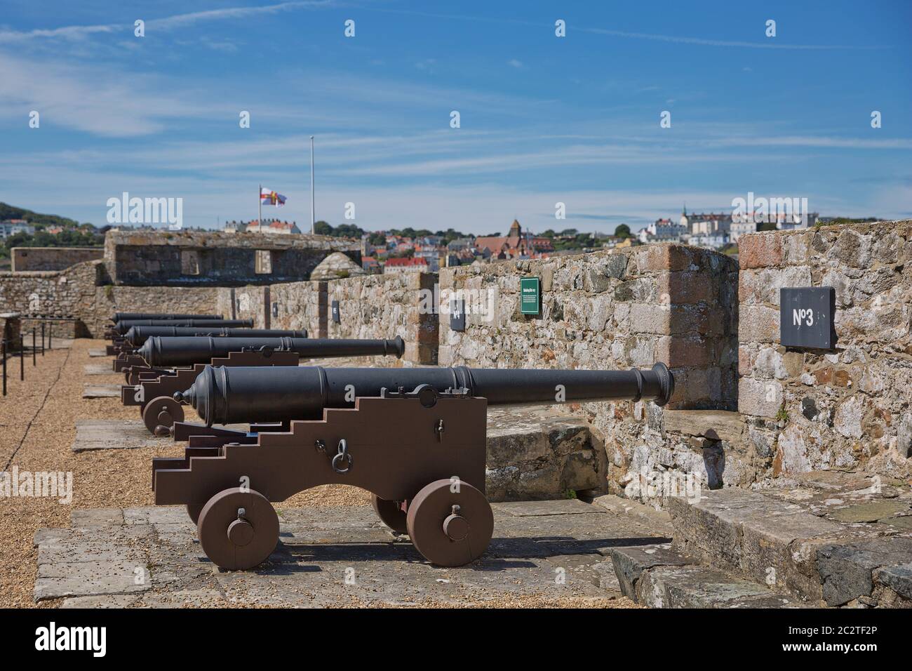 Traversée de la calèche Cannon au château de Cornet, dans le port de St Peter, Guernesey, Royaume-Uni Banque D'Images