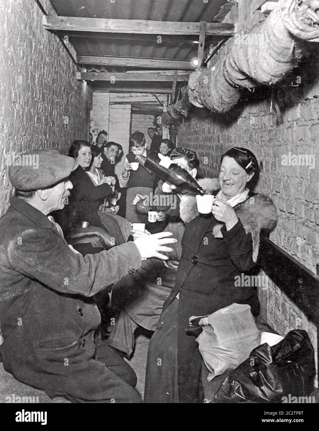 REFUGE DE BLITZ à Islington, Londres, en 1940 Banque D'Images