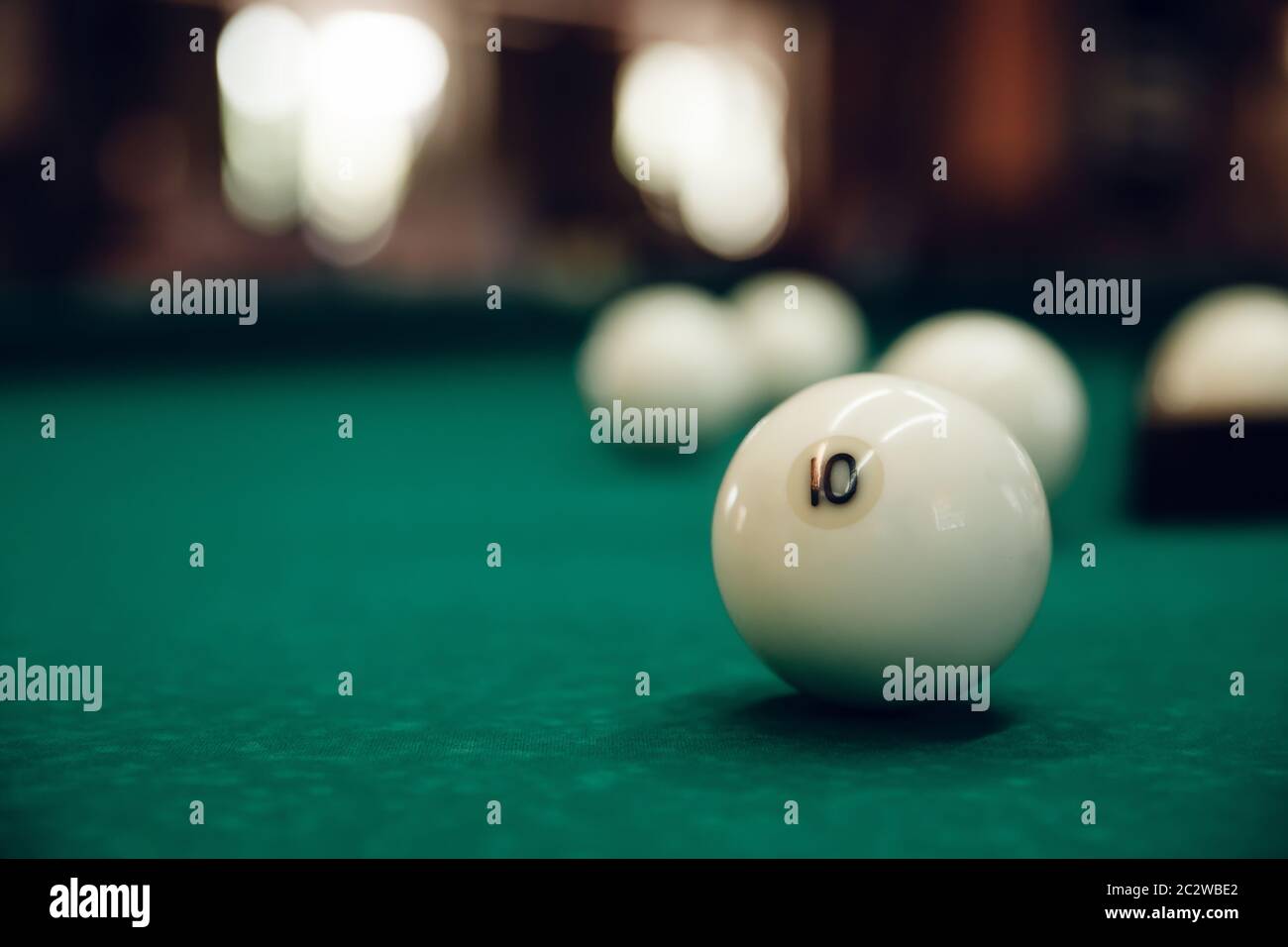 Boules de billard sur la table verte, on est focalisé Banque D'Images