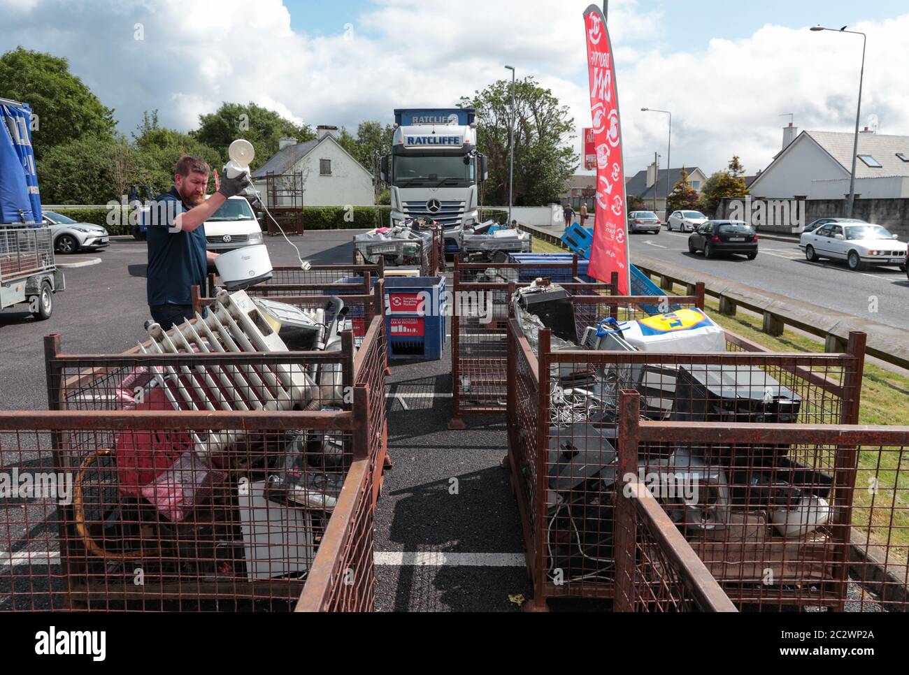 Listowel, Irlande - 19 juillet 2019 : événement de collecte de déchets électroniques pour recyclage dans la ville de Listowel, République d'Irlande Banque D'Images