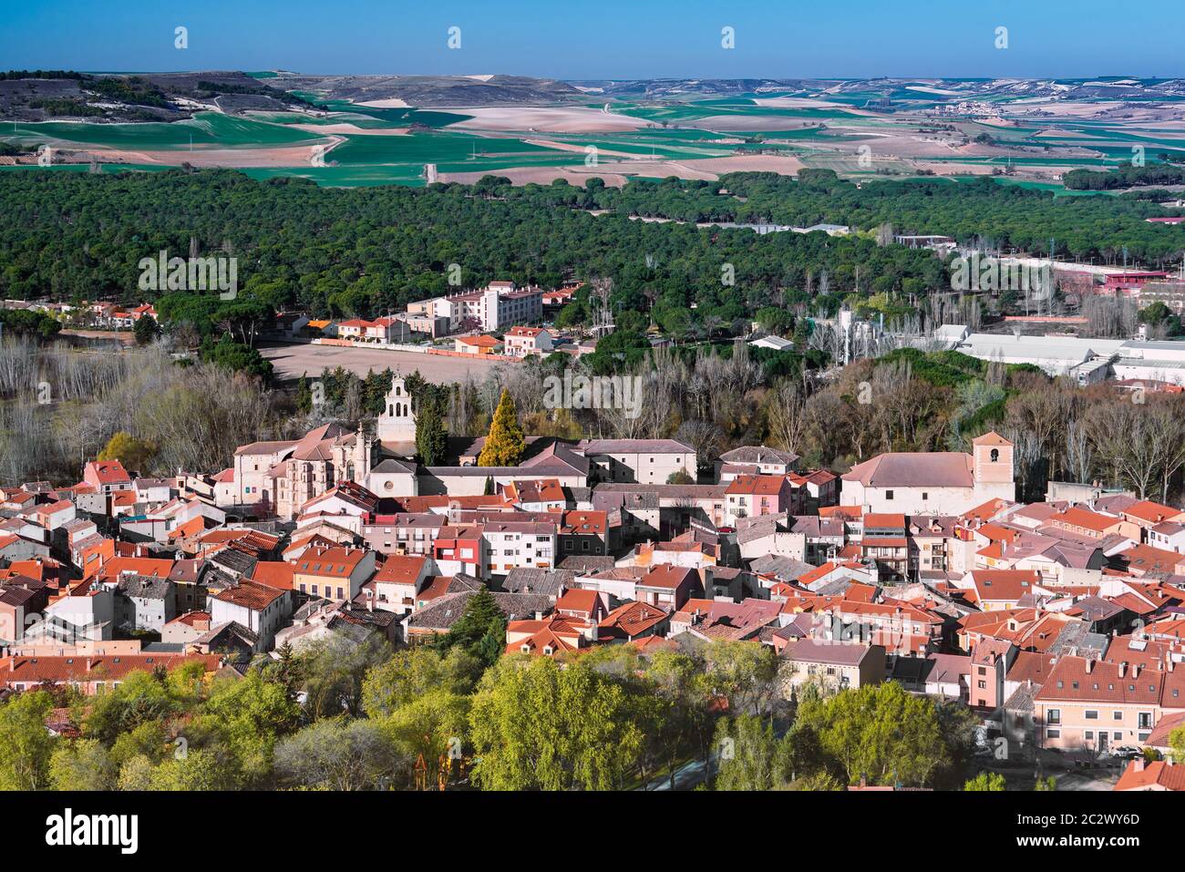 Le couvent de San Pablo vieux Alcázar de Alfonso X el Sabio, rend hommage à la tombe de l'infant Don Juan Manuel, ville de Peñafiel, Valladolid, Espagne Banque D'Images