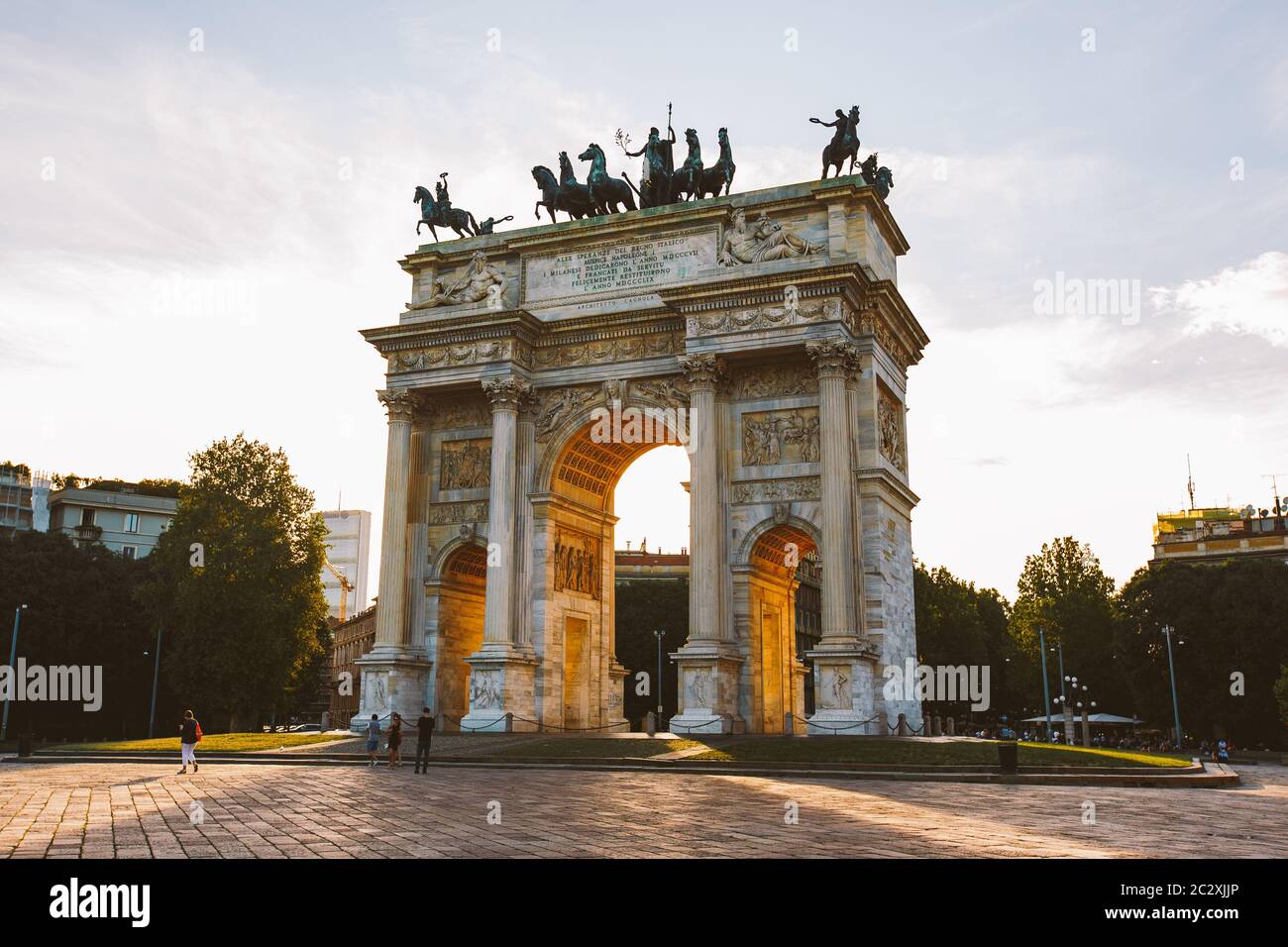 porte-piazza-sempione-banque-de-photographies-et-d-images-haute