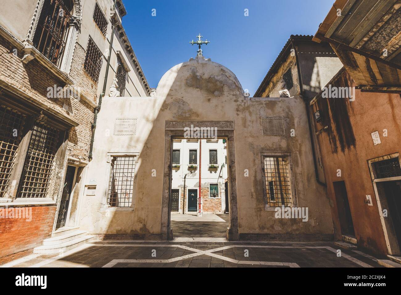 Venise, Italie - Juillet 14th, 2017.Ancienne rétro street sans que personne en Italie Venise en été Banque D'Images