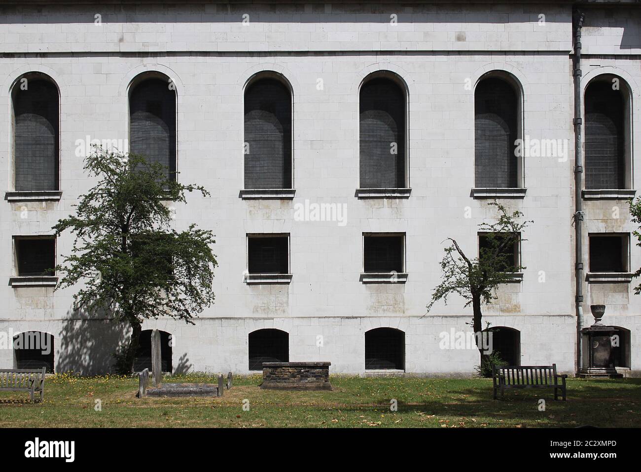 Vue extérieure de la nef du Limehouse de Sainte-Anne, conçu par Nicholas Hawksmoor. Cette vue montre la remarquable simplicité du design. Banque D'Images