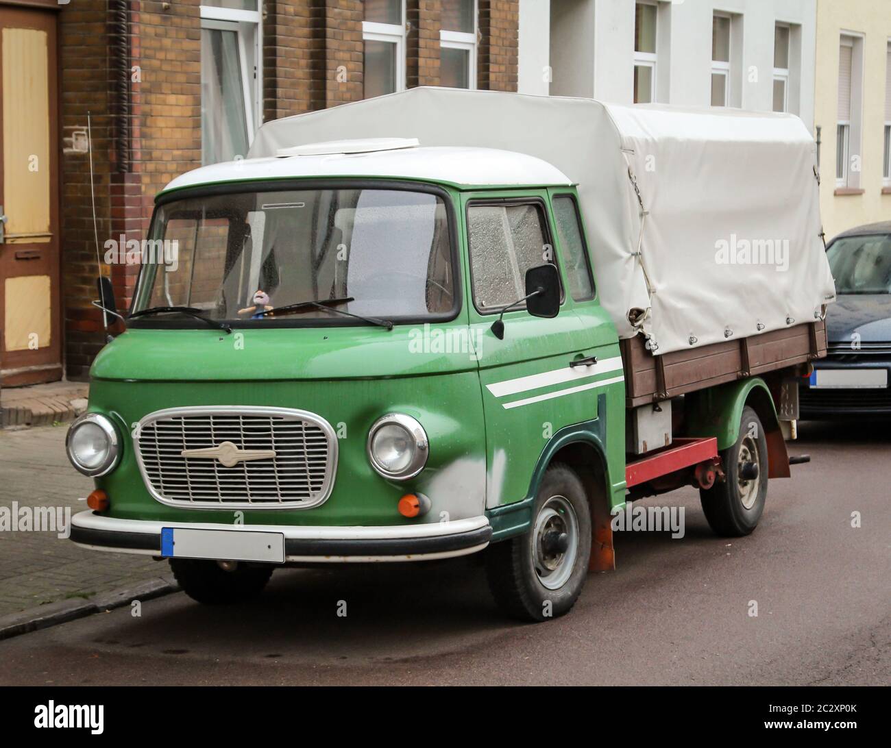 Une vieille voiture du GDR, un Barkas, B1000 Banque D'Images