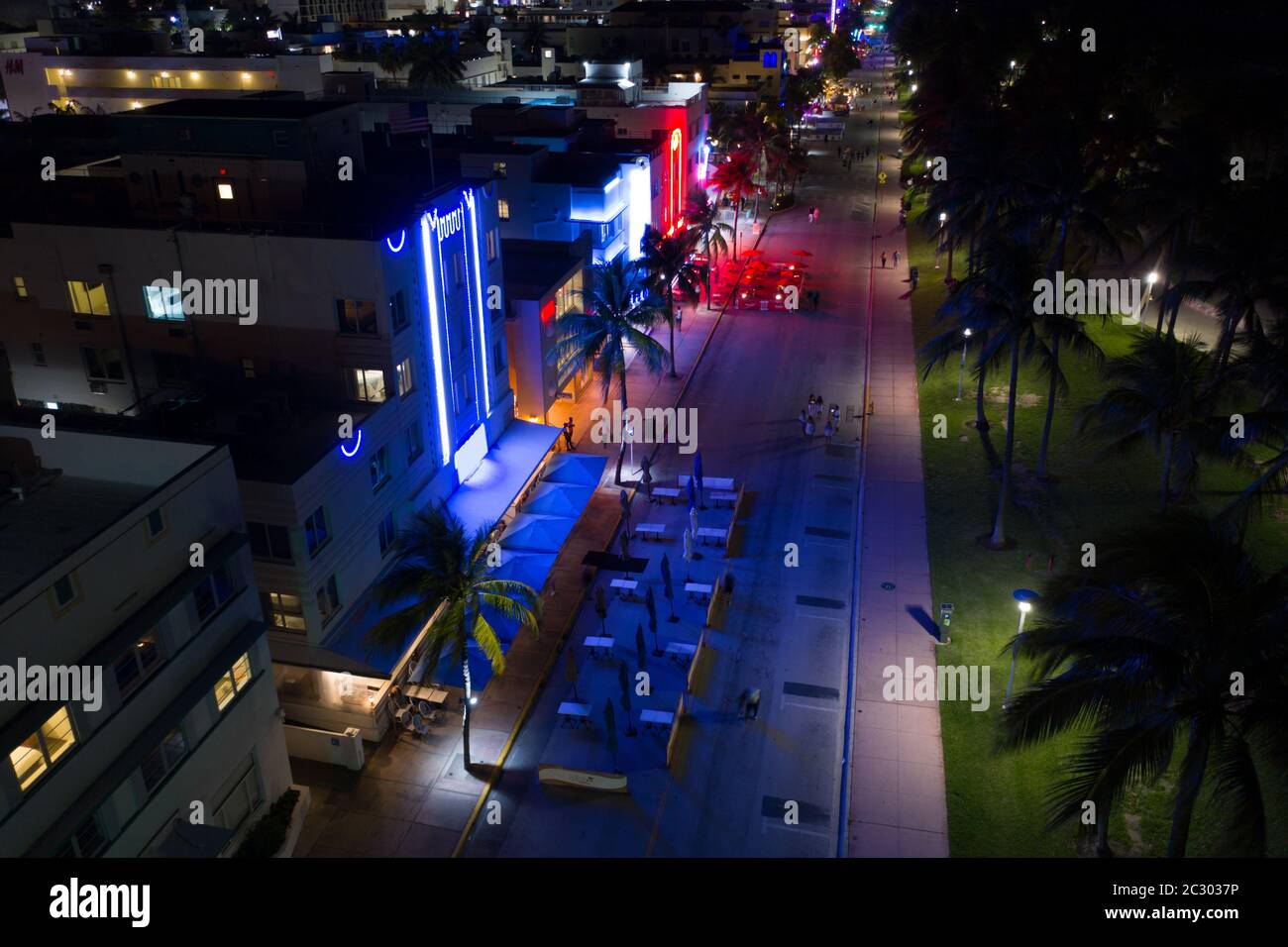 Couleurs néon Miami Beach années 80 photo aérienne de style rétro Banque D'Images
