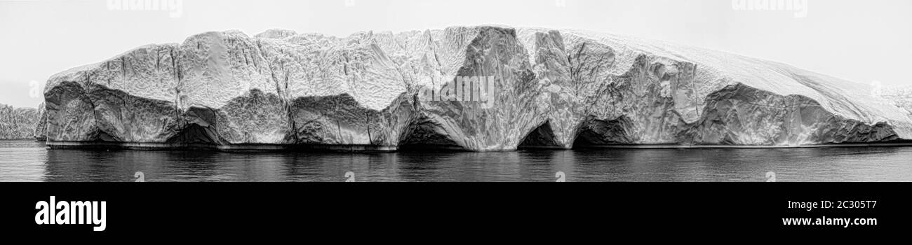 Paysage avec vue sur l'iceberg, Ilulissat Icefjord, Groenland Banque D'Images