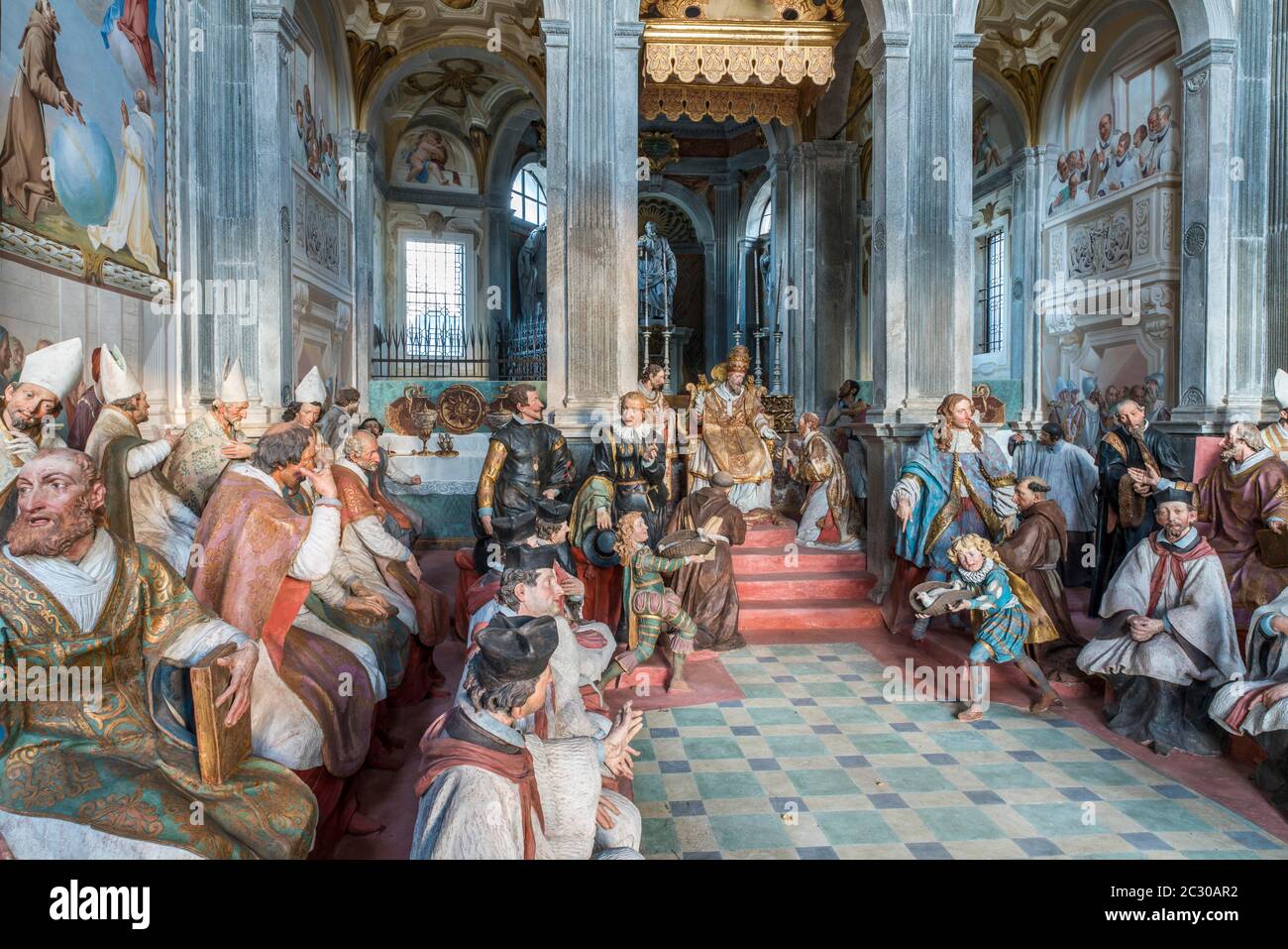 Saint François d'Assise canonisé par le Pape Grégoire IX, Chapelle XX au Sacro Monte di Orta, Baroque, site du patrimoine mondial de l'UNESCO, Orta San Giulio Banque D'Images