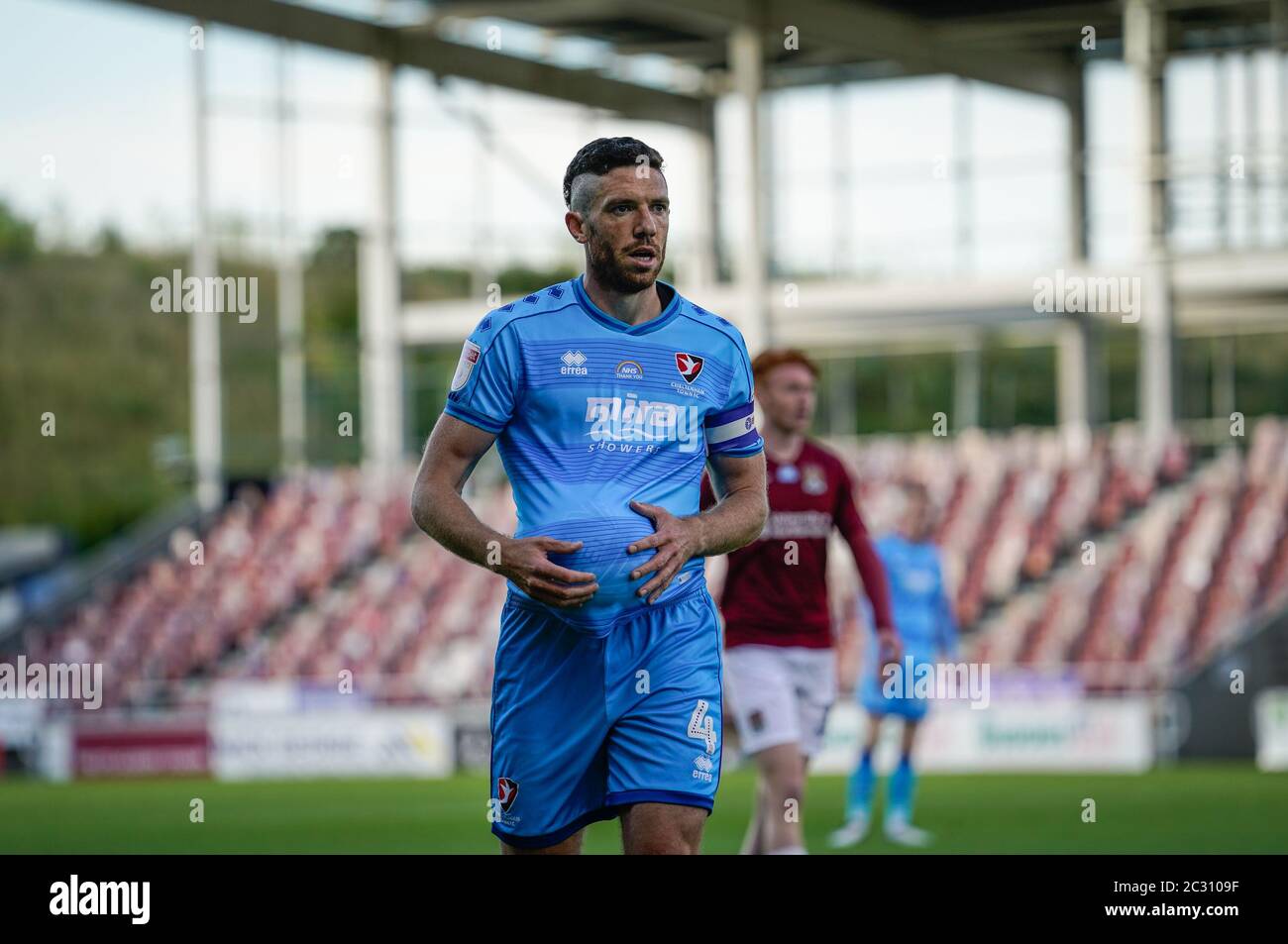 Northampton, Royaume-Uni. 18 juin 2020. Ben Tozer de Cheltenham Town pendant le Sky Bet League 2 jouer demi finale première partie match entre Northampton Town et Cheltenham Town au Sixfields Stadium, Northampton le 18 juin 2020. Photo de David Horn. Crédit : images Prime Media/Alamy Live News Banque D'Images