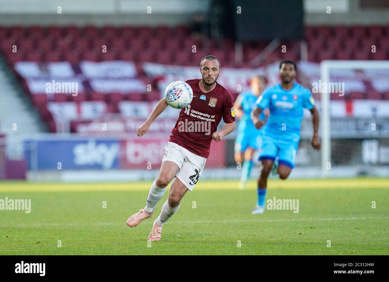 Northampton, Royaume-Uni. 18 juin 2020. Michael Harriman de Northampton Town pendant le Sky Bet League 2 jouer demi finale première partie match entre Northampton Town et Cheltenham Town au Sixfields Stadium, Northampton le 18 juin 2020. Photo de David Horn. Crédit : images Prime Media/Alamy Live News Banque D'Images