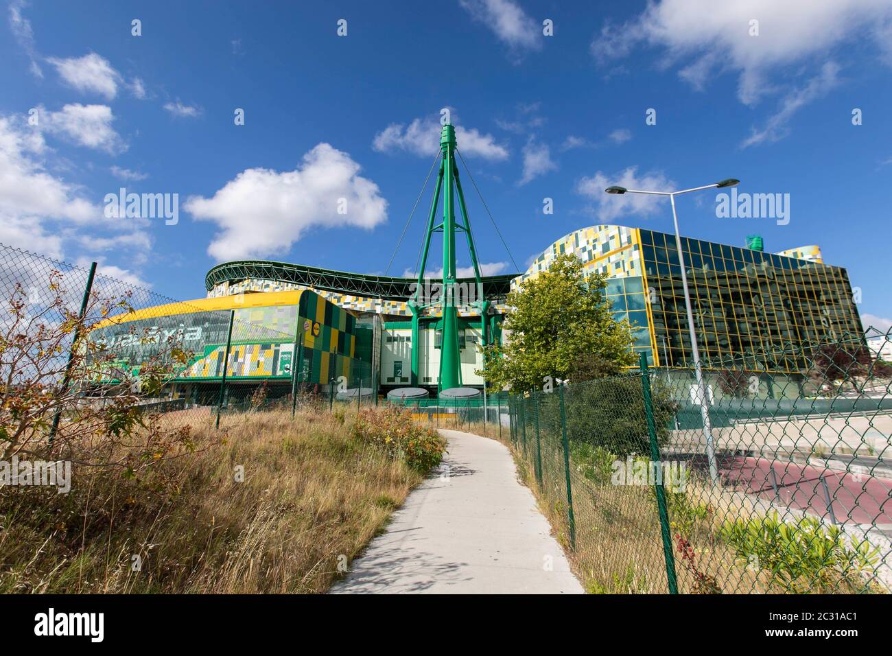 Lisbonne, Portugal. 18 juin 2020. Vue générale du stade Alvalade (stade du Sporting CP). Lisbonne accueillera la dernière phase de la Ligue des champions de l'UEFA, suspendue en mars en raison de la pandémie de Covid-19. Il sera joué entre le 12 et le 23 août au stade Luz et au stade Alvalade XXI. Crédit : Hugo Amaral/SOPA Images/ZUMA Wire/Alamy Live News Banque D'Images