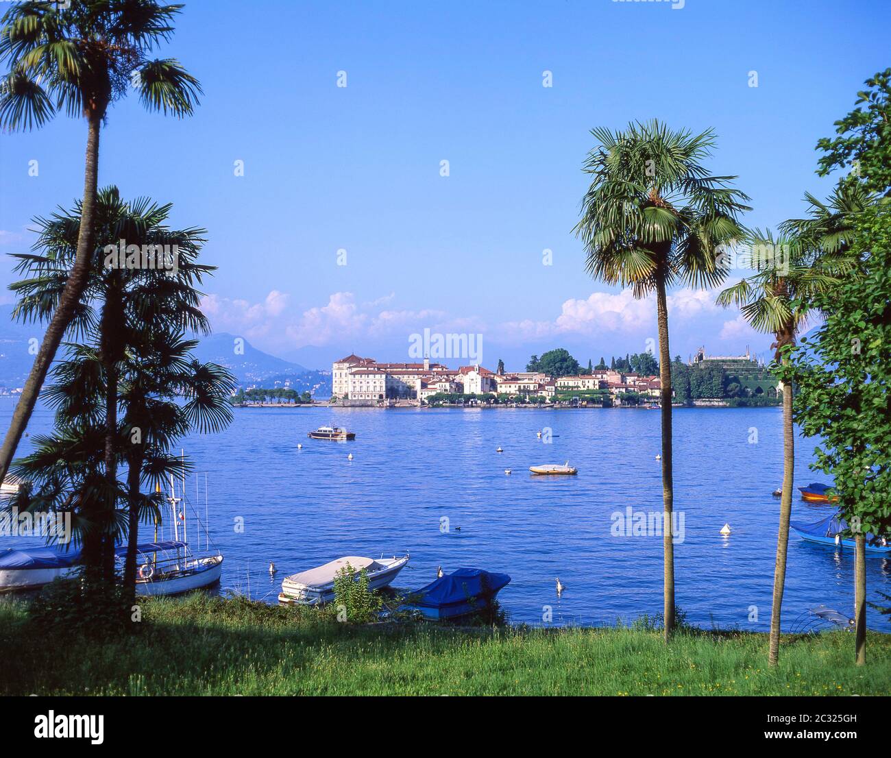 Islo Bella de la rive, Lago (Lac) majeur, province de Verbano-Cusio-Ossola, région Piémont, Italie Banque D'Images