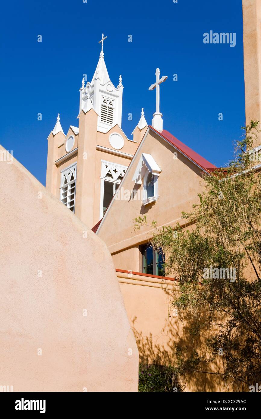 Église San Felipe de Neri dans la vieille ville Albuquerque, Nouveau-Mexique, États-Unis Banque D'Images