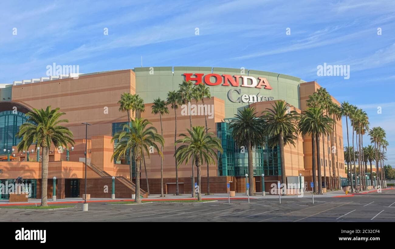 Vue panoramique du Honda Center dans le centre-ville d'Anaheim Banque D'Images