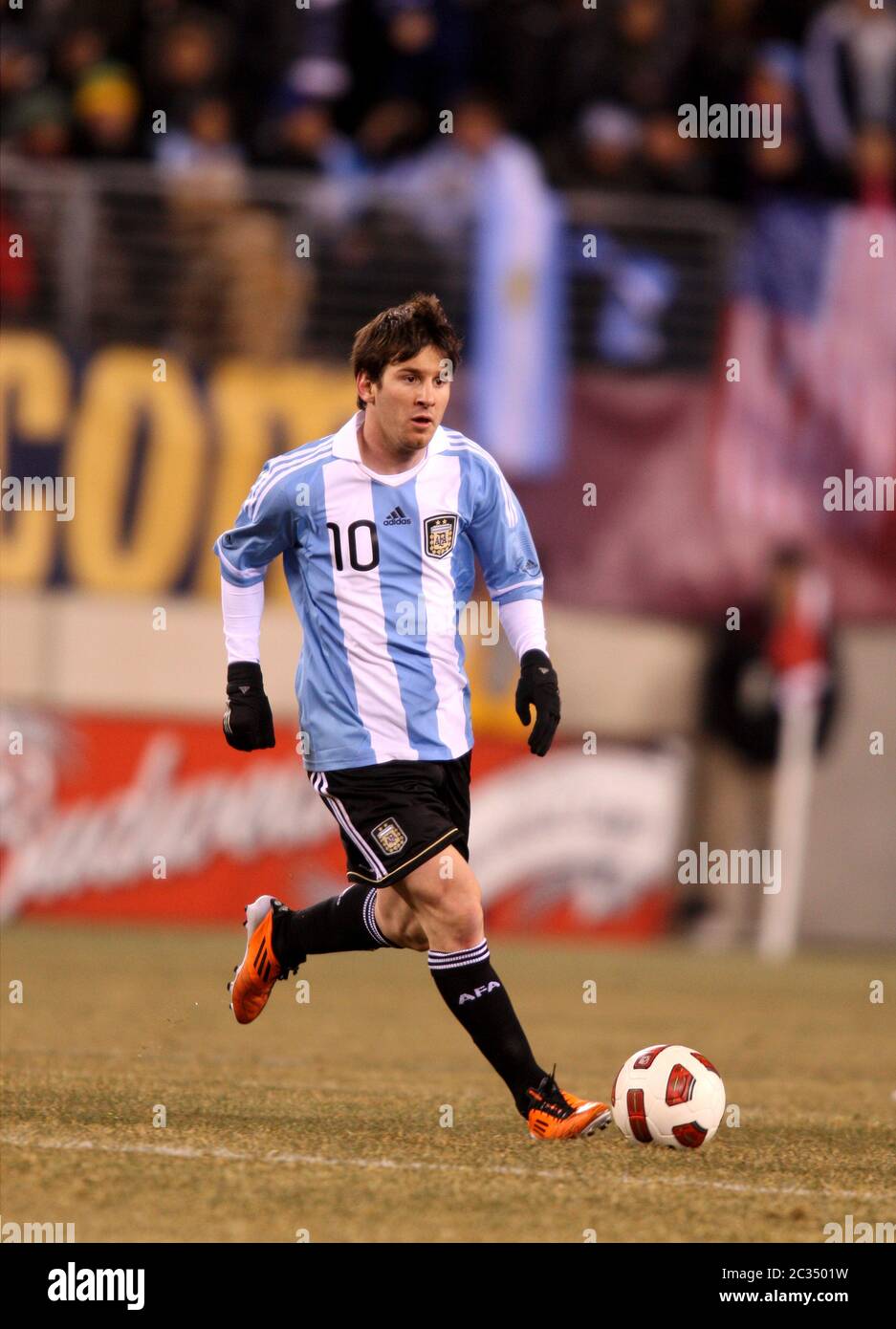 L'Argentine Lionel Messi en action lors d'un match amical entre l'Argentine et Staes au Meadowlands Stadium le 27 mars 2011 Banque D'Images