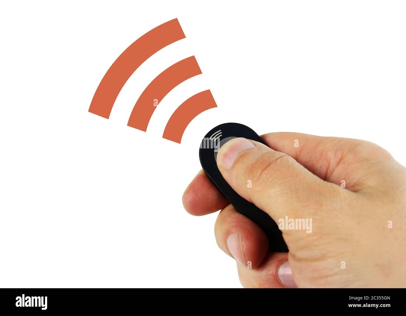 Homme tenant le capteur à distance en main envoyant le signal Banque D'Images