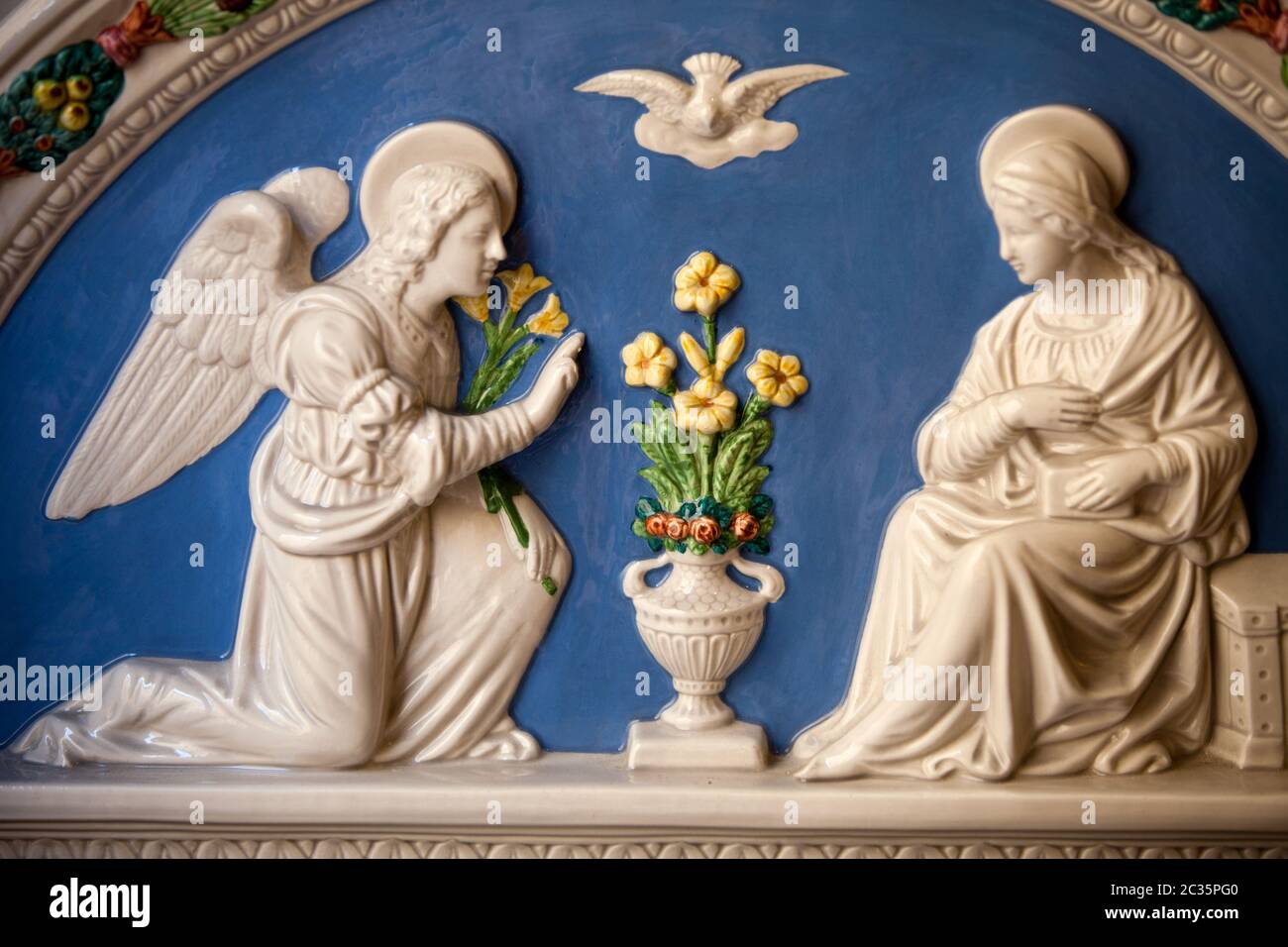 Annonciation - Saint Gabriel annonce à la Vierge Marie le plan de Dieu pour elle d'être la mère de son Fils, Jésus Banque D'Images