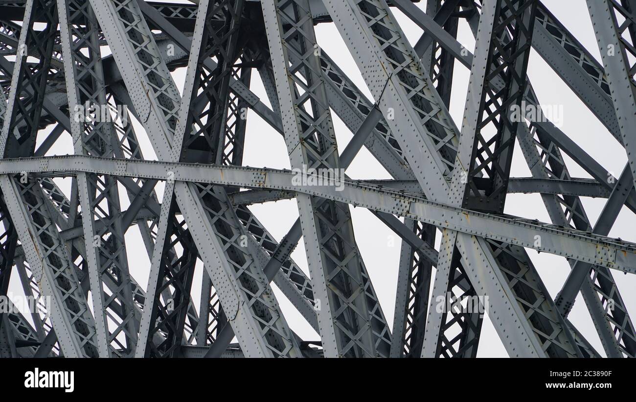Porto, Portugal, vers 2018: Ponte Luis I de Porto. Le pont a été construit par l'ingénieur de la Seyrig entre 1881 et 1886. Il était discip Banque D'Images